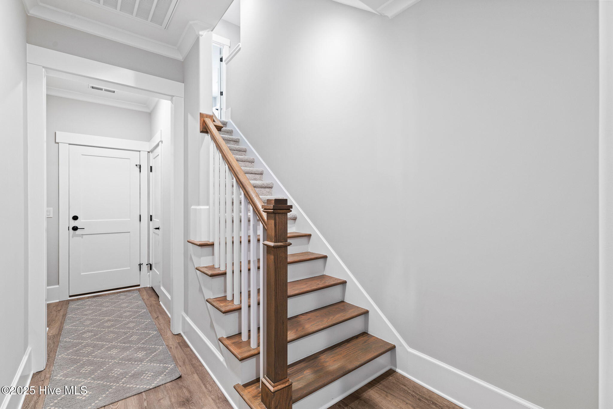 100522532 | Photo 45