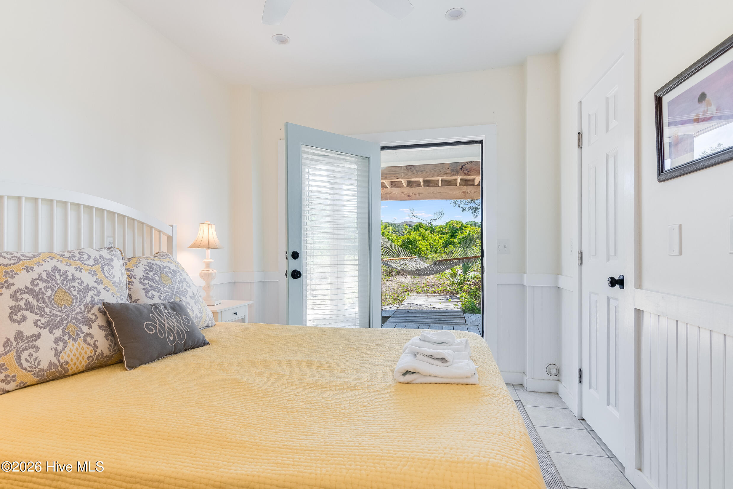 100557535 | Photo 46