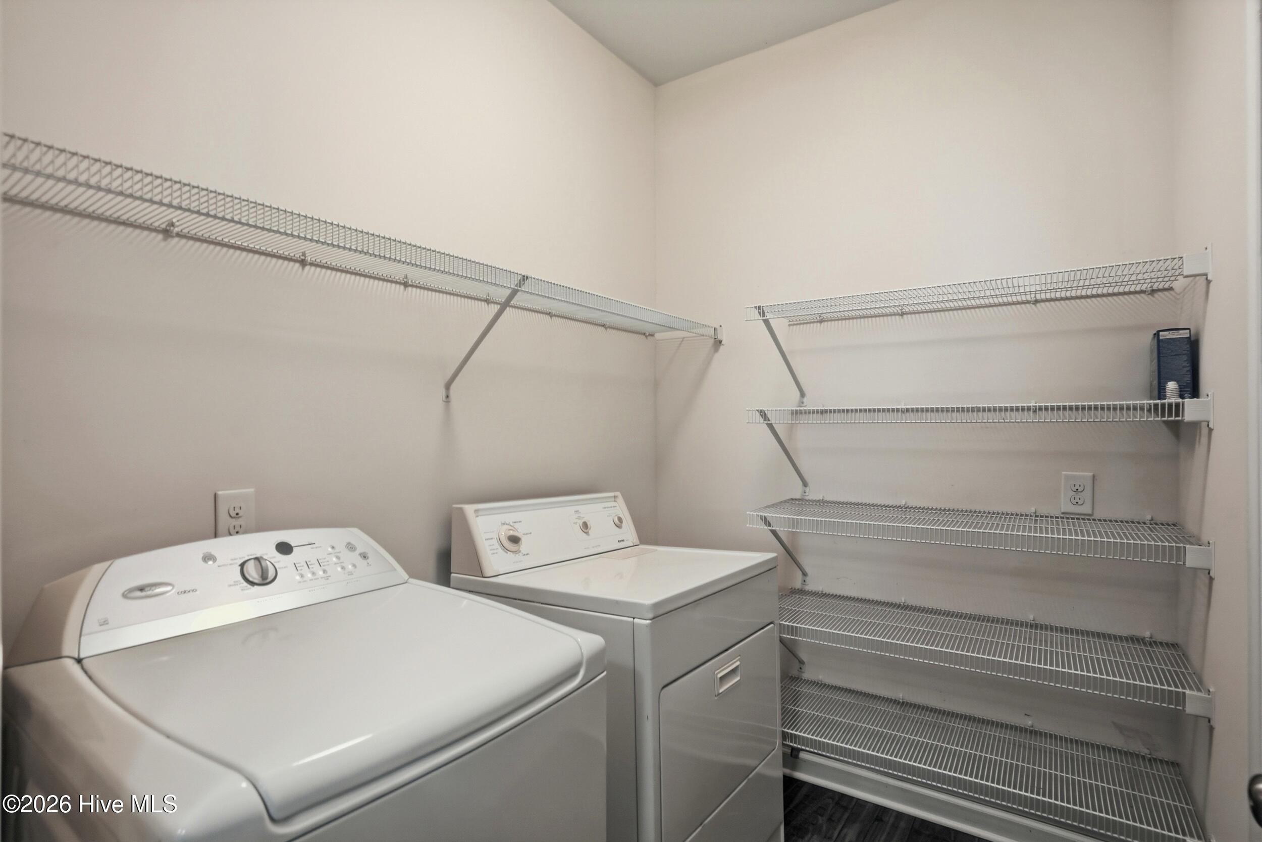 100556512 | Photo 13