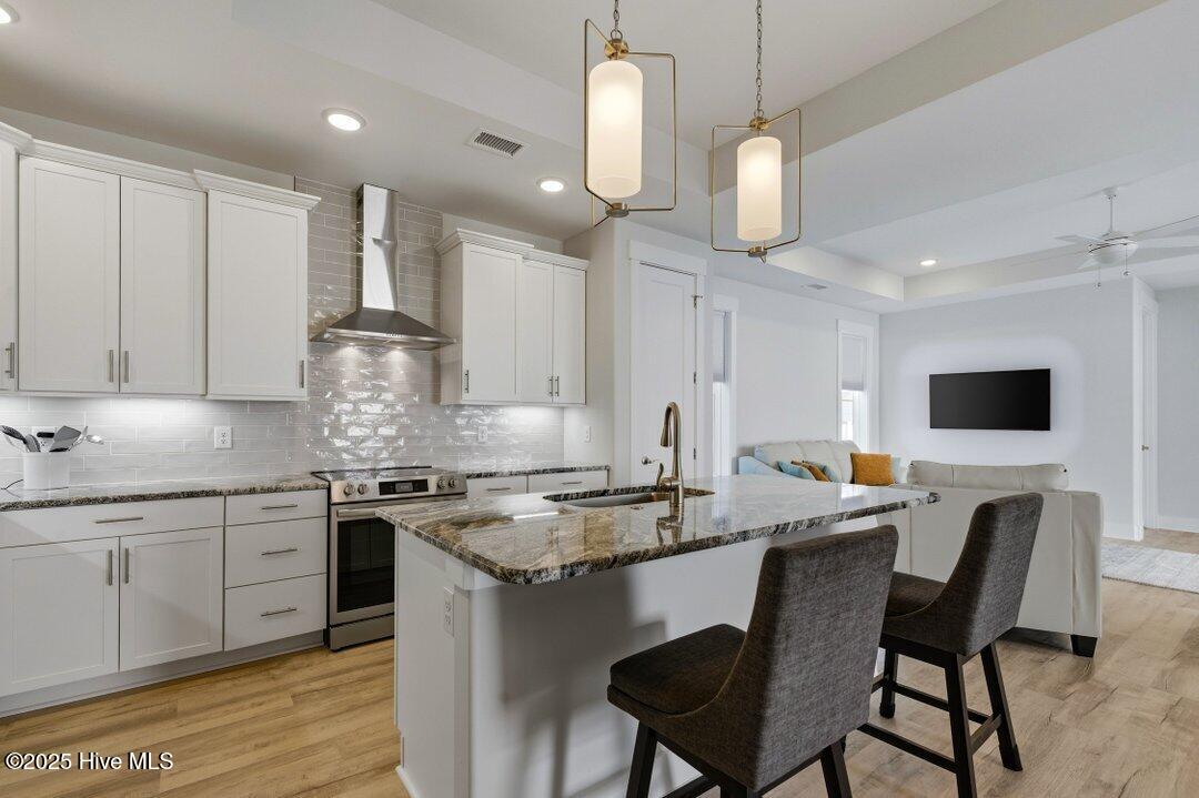 100543615 | Photo 15