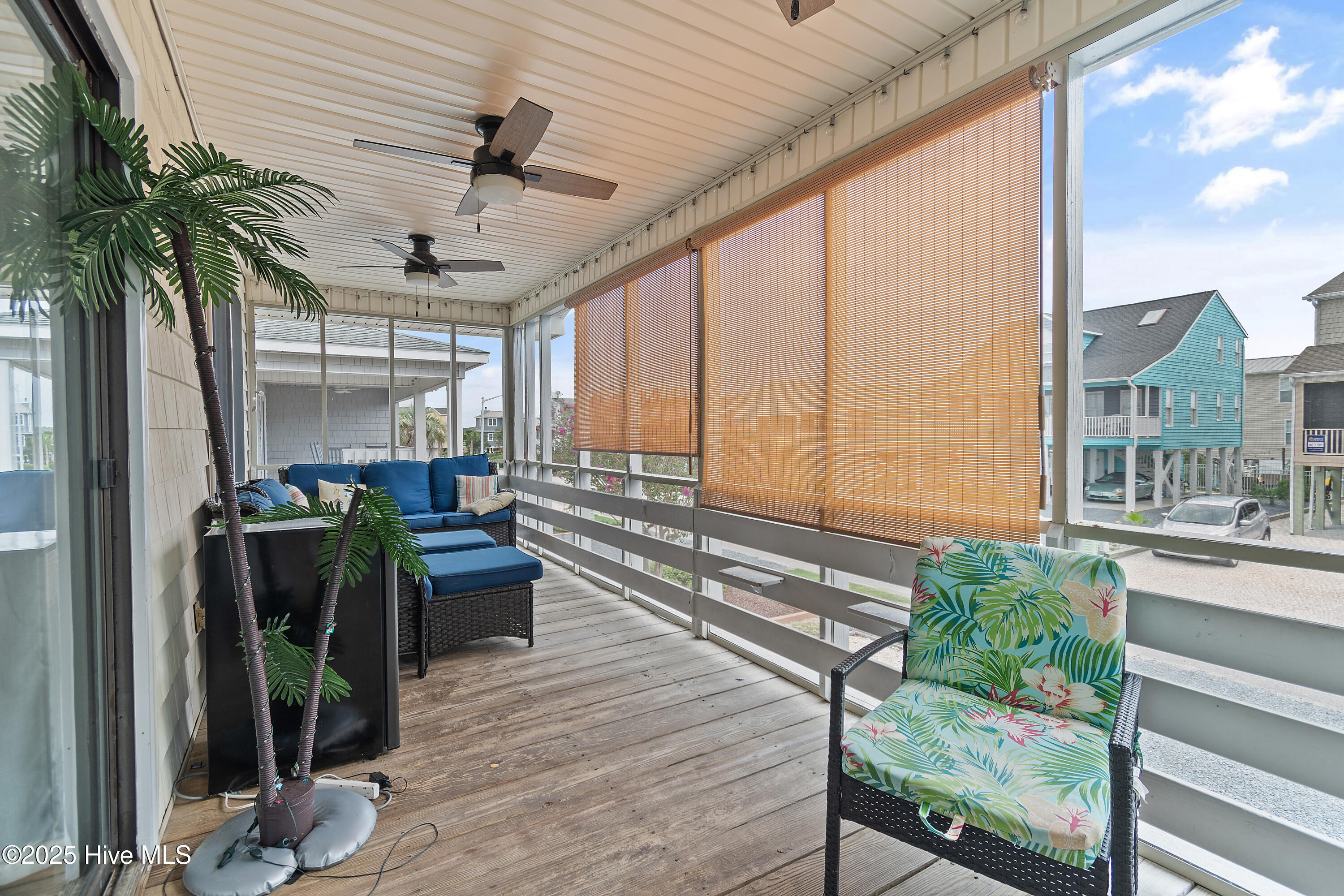 100529417 | Photo 24