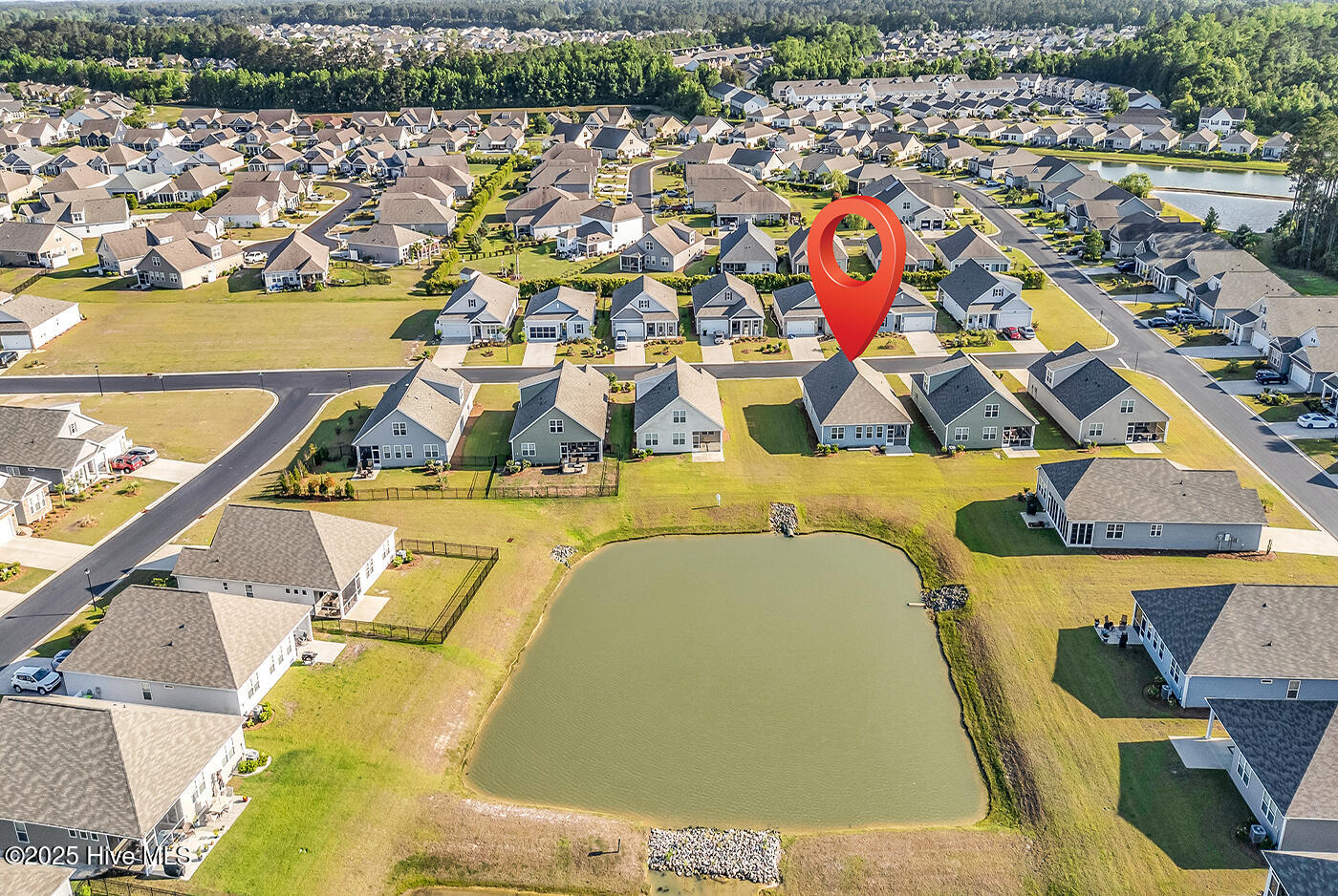 100547571 | Photo 53