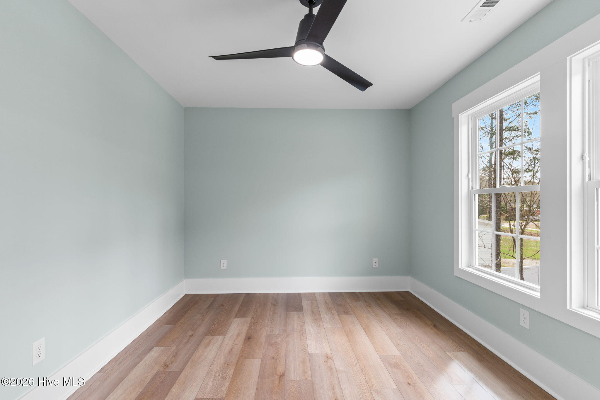 100552938 | Photo 28