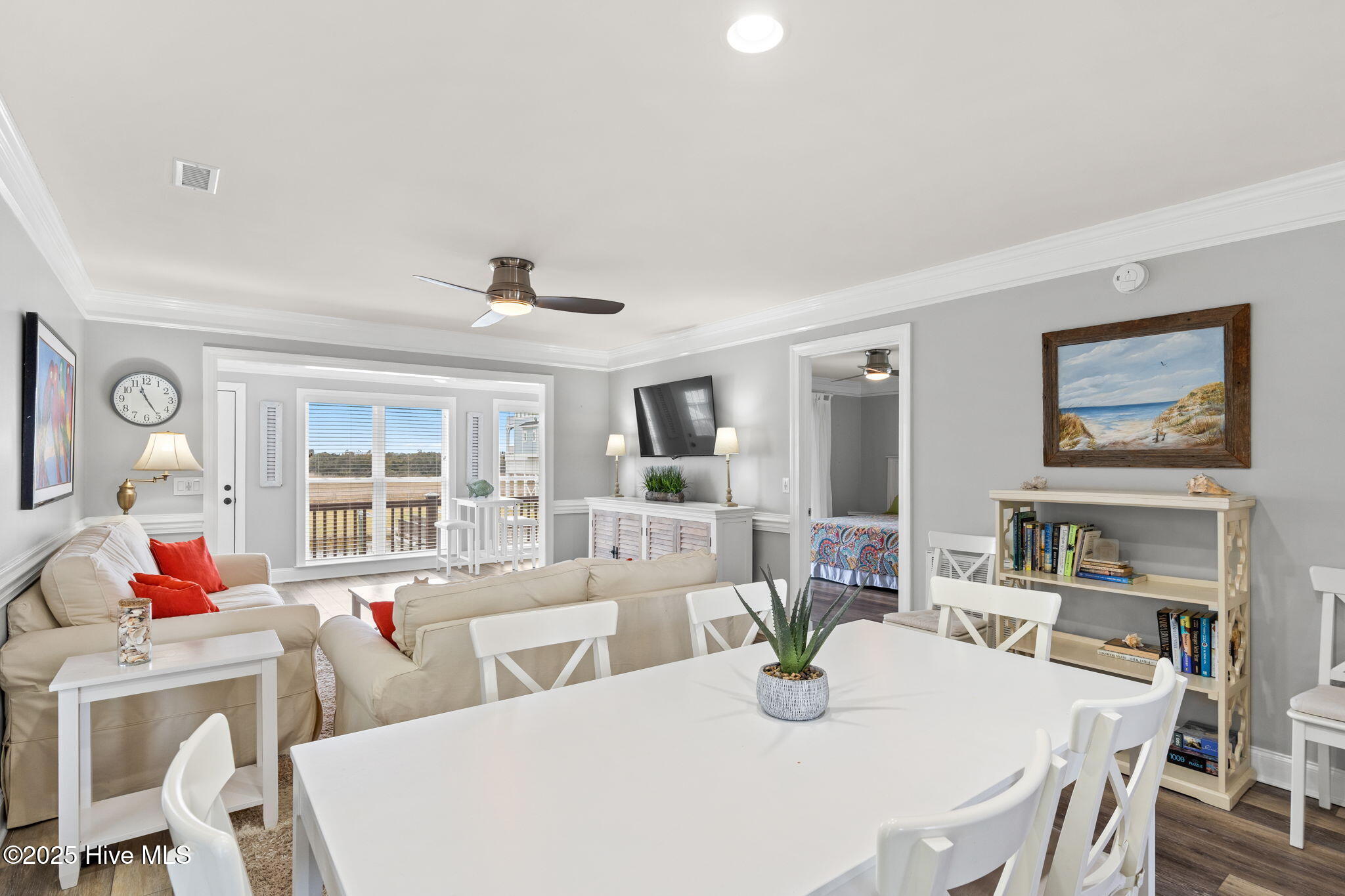 100544859 | Photo 20