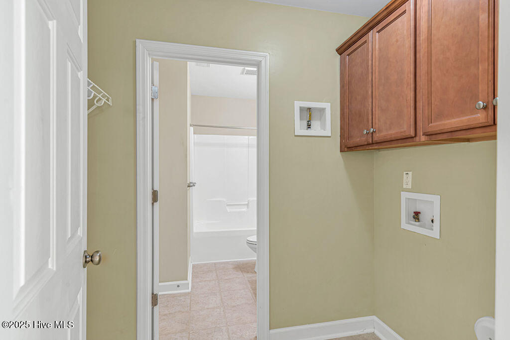 100545122 | Photo 10