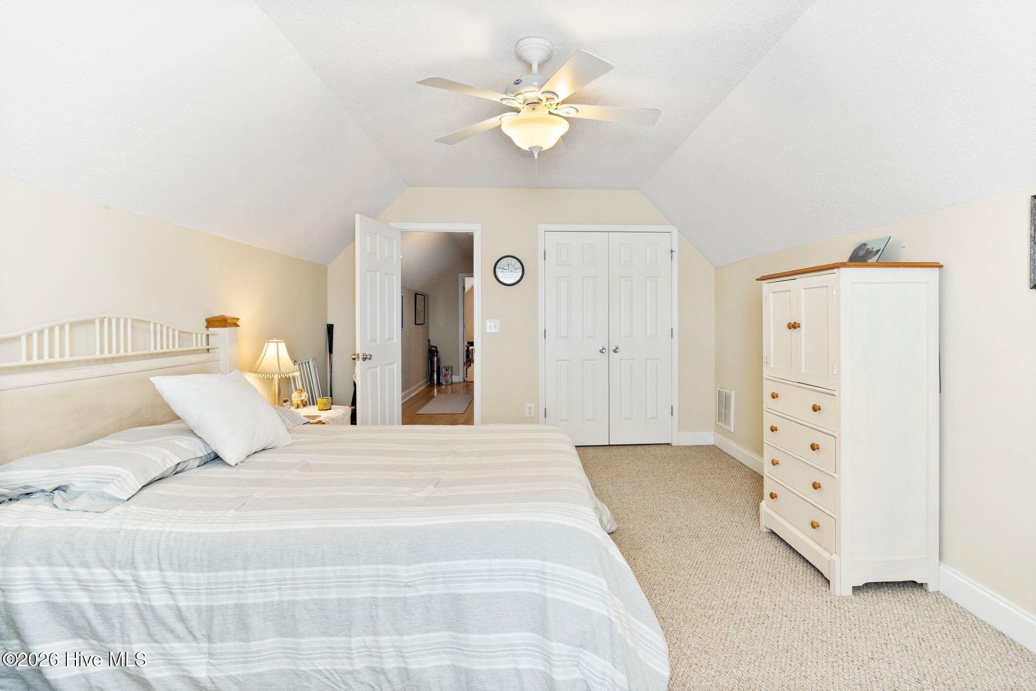 100554747 | Photo 57