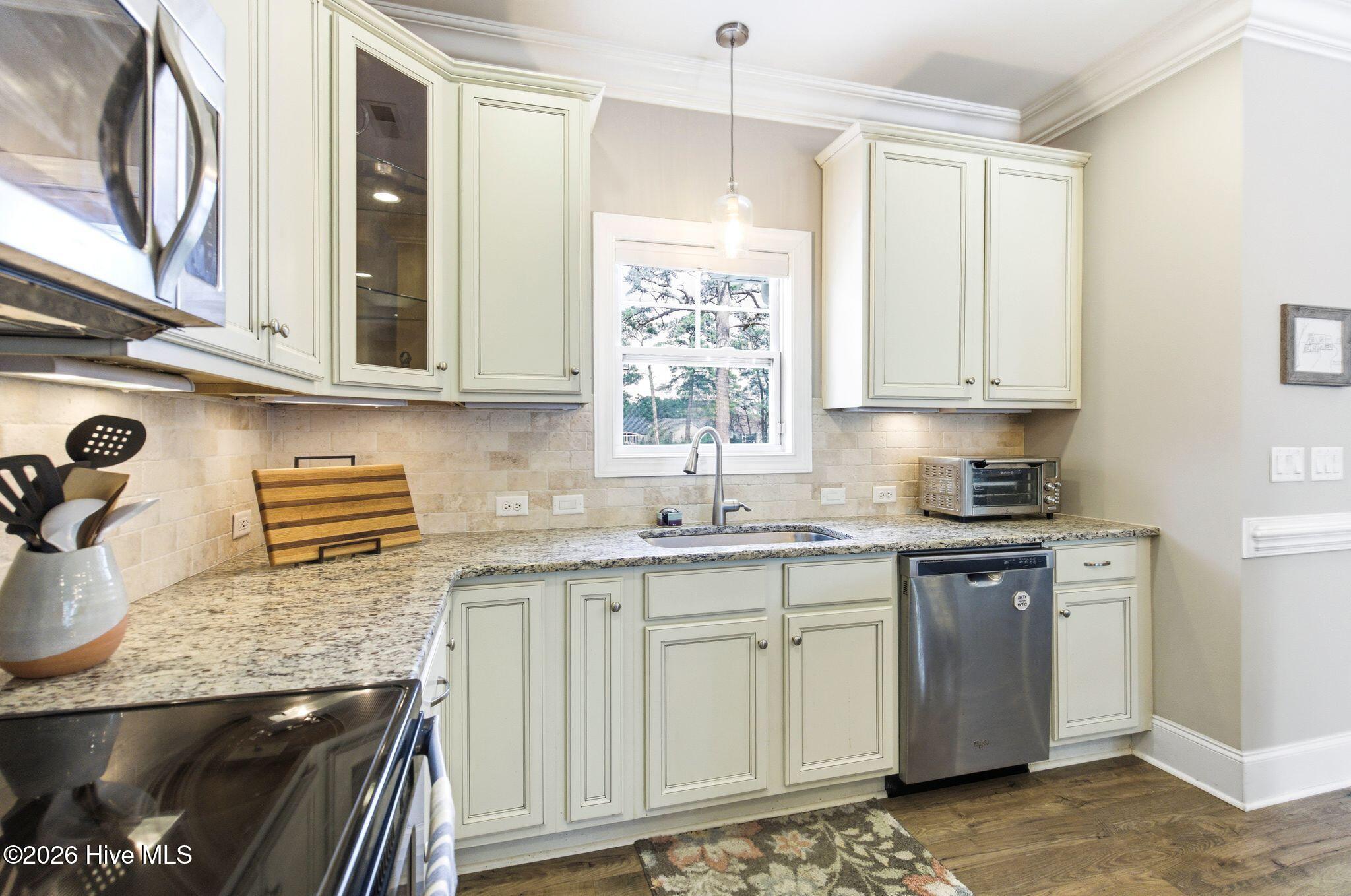 100564498 | Photo 21