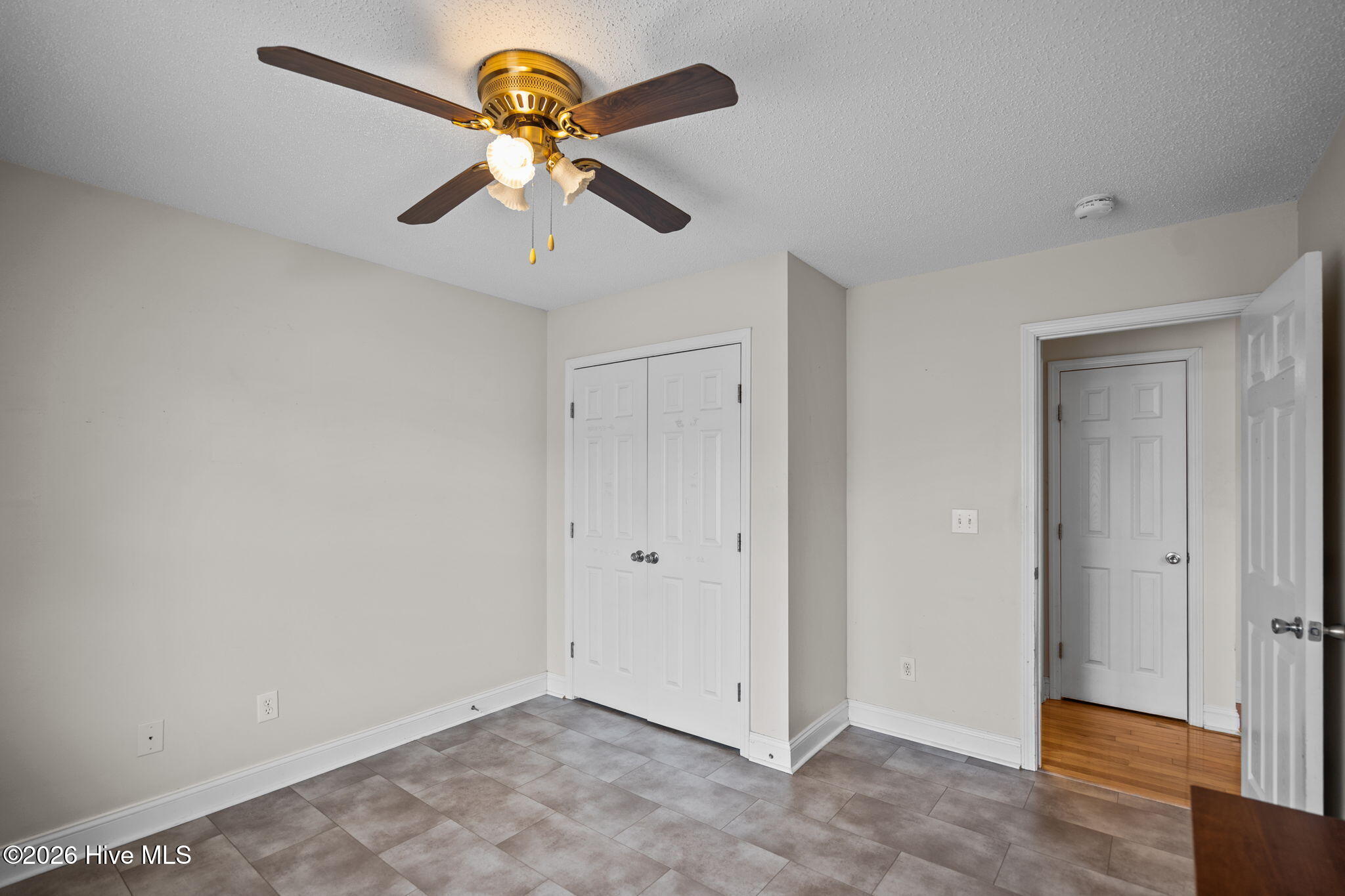 100552378 | Photo 37