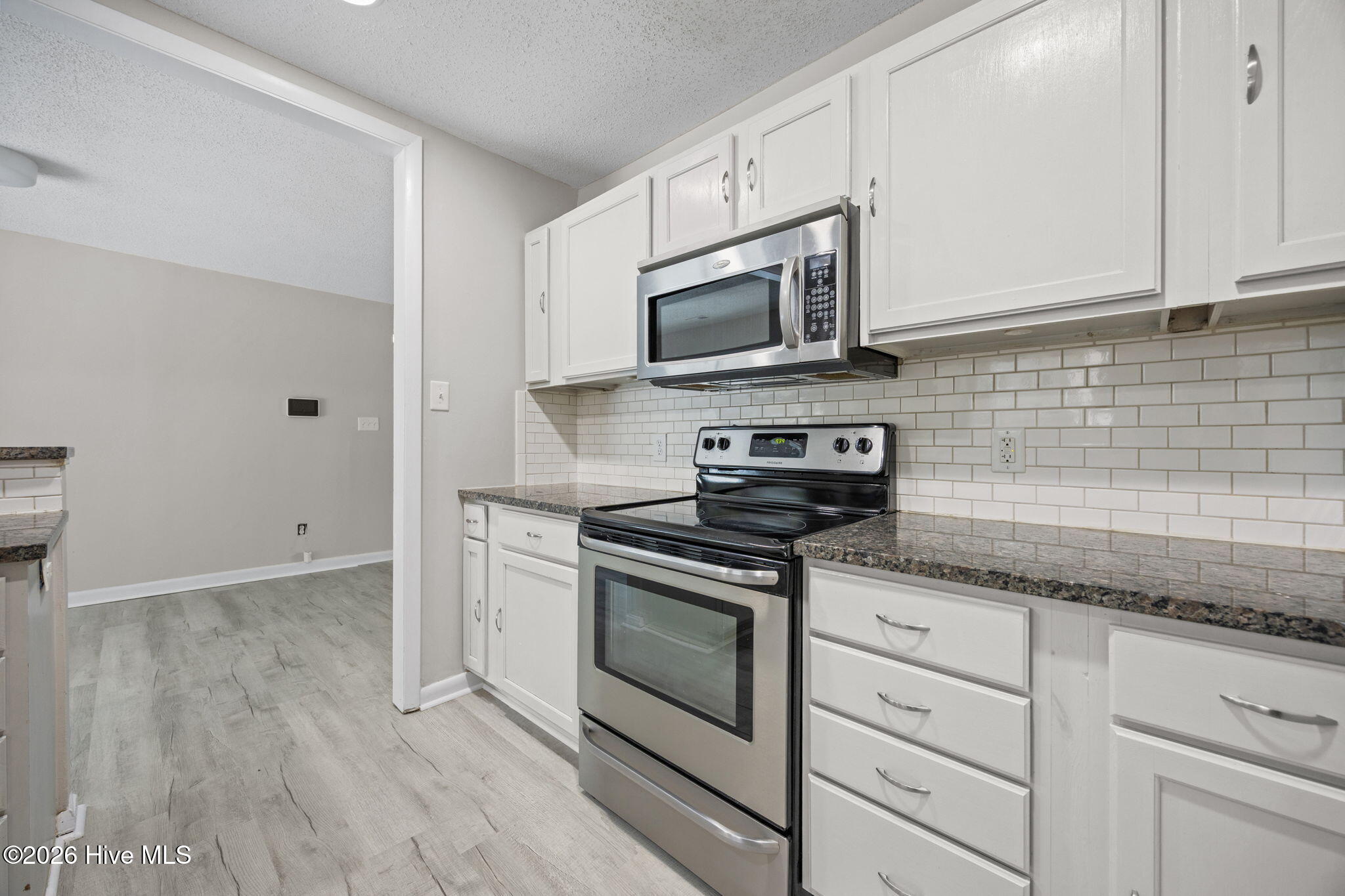 100552906 | Photo 10