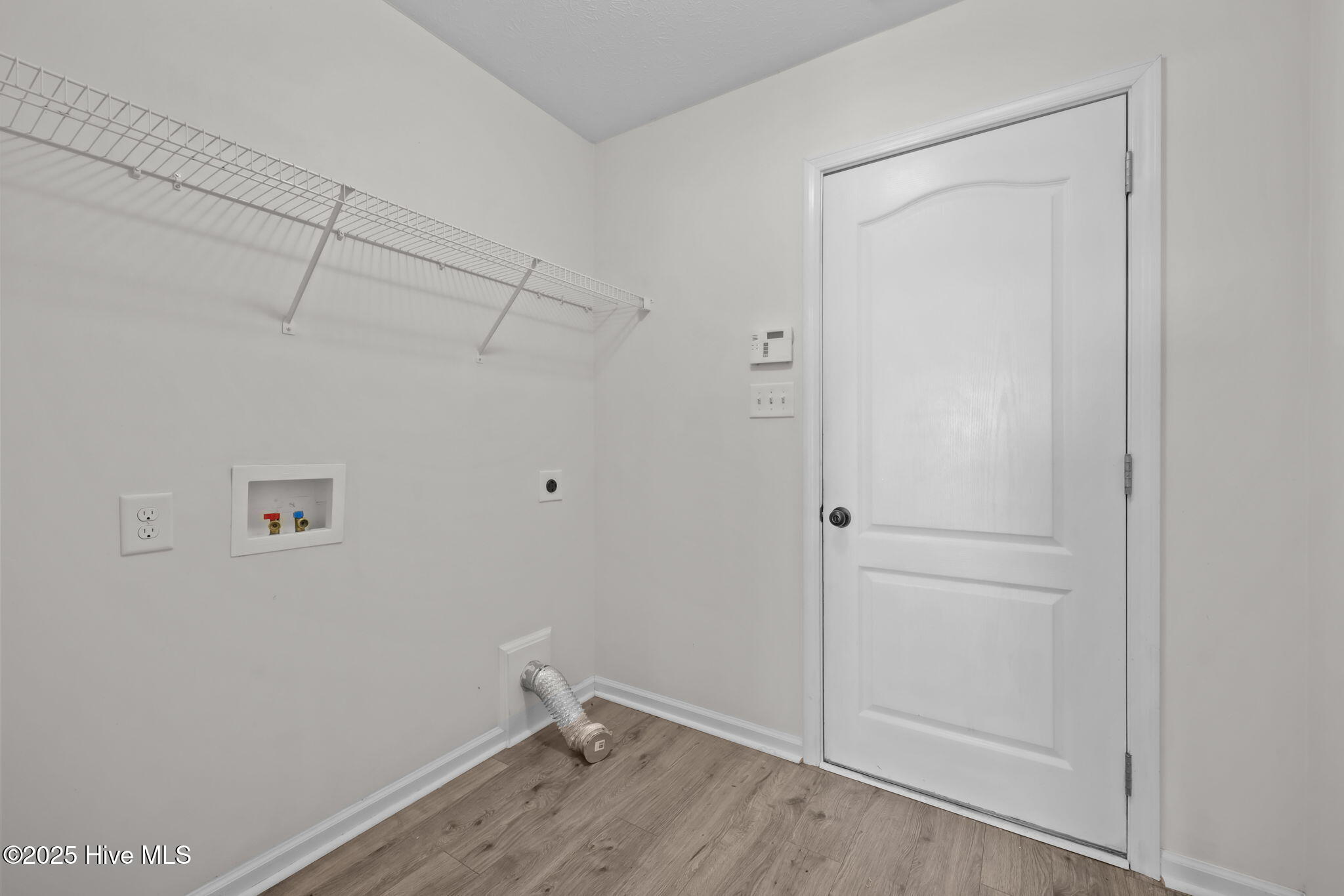 28-web-or-mls-203 Seville St. 75