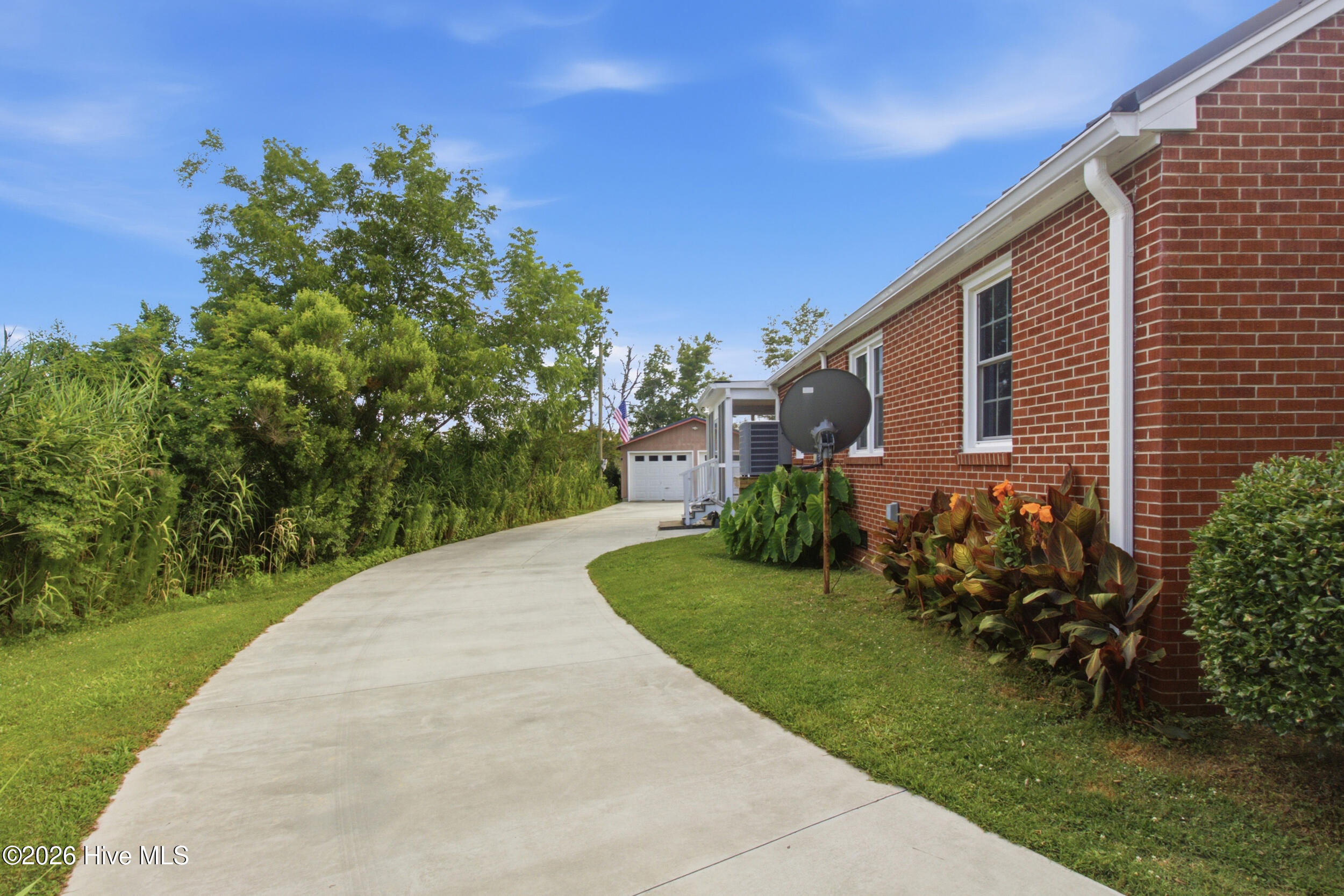 13968 N C 304,Hobucken