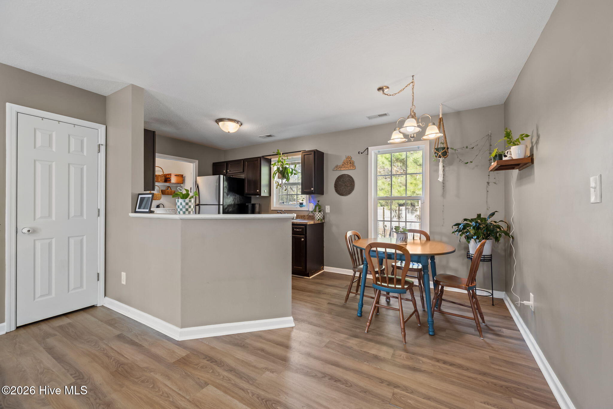 100552556 | Photo 11