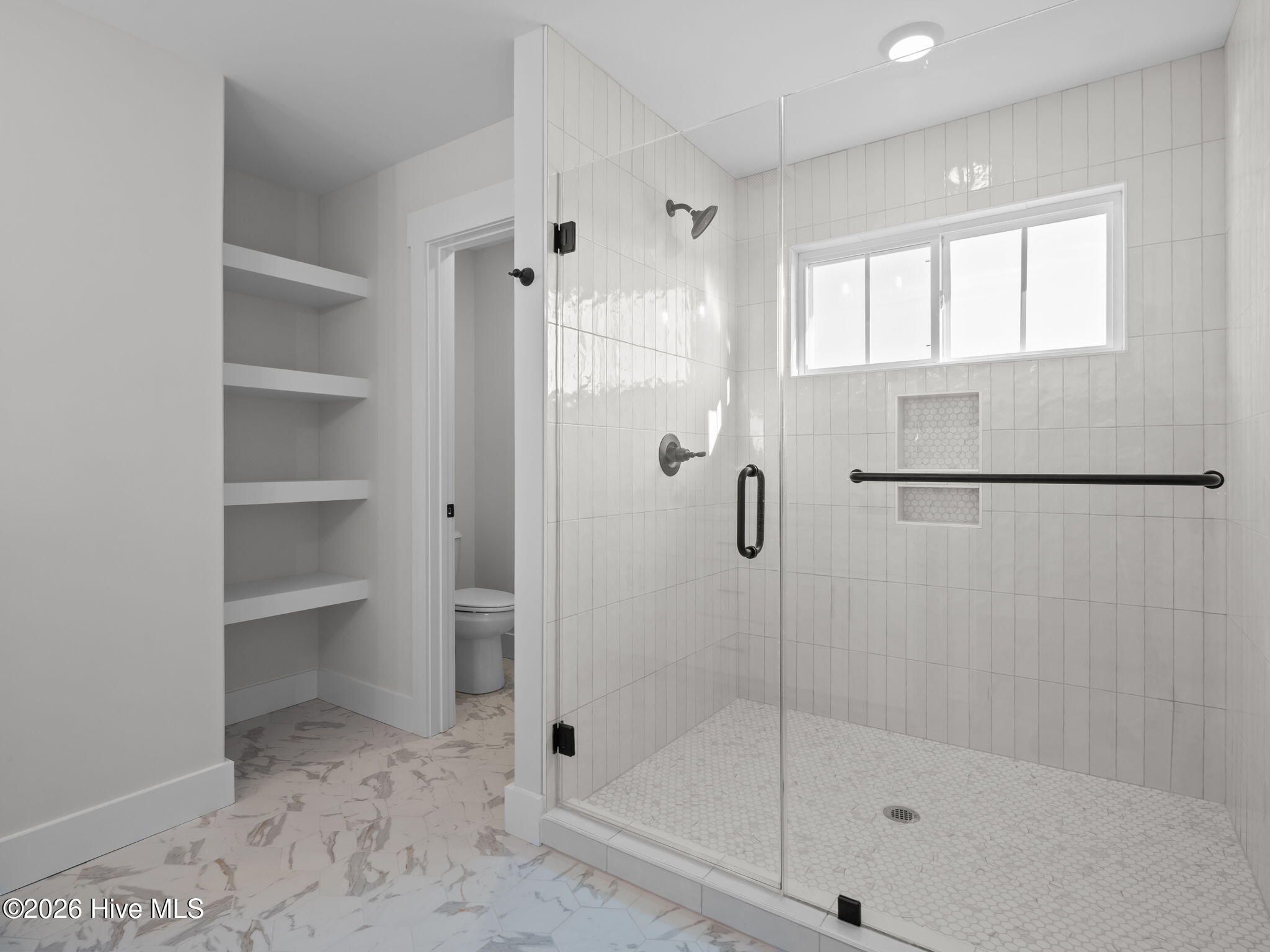 100543502 | Photo 32