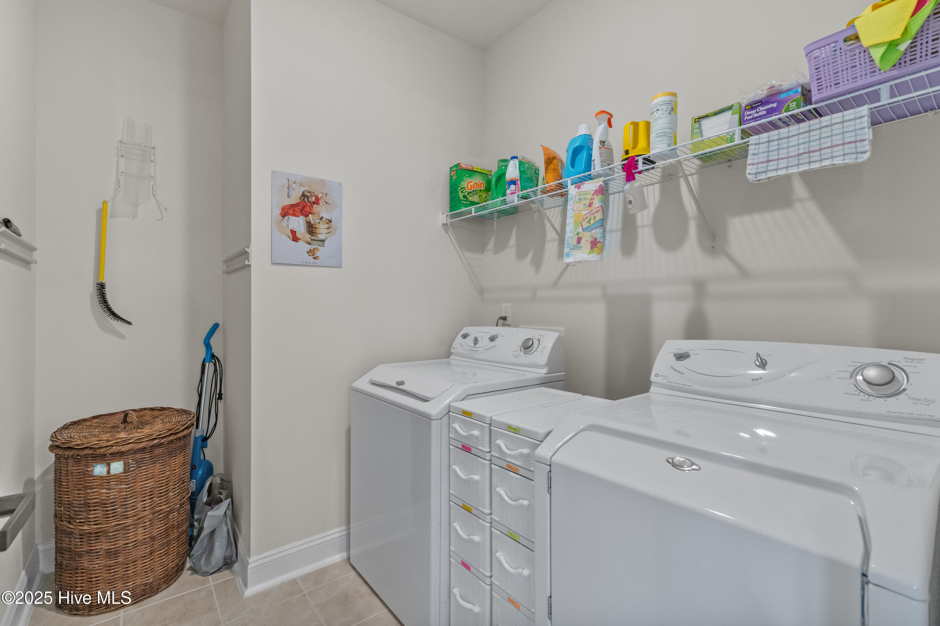 100549848 | Photo 26