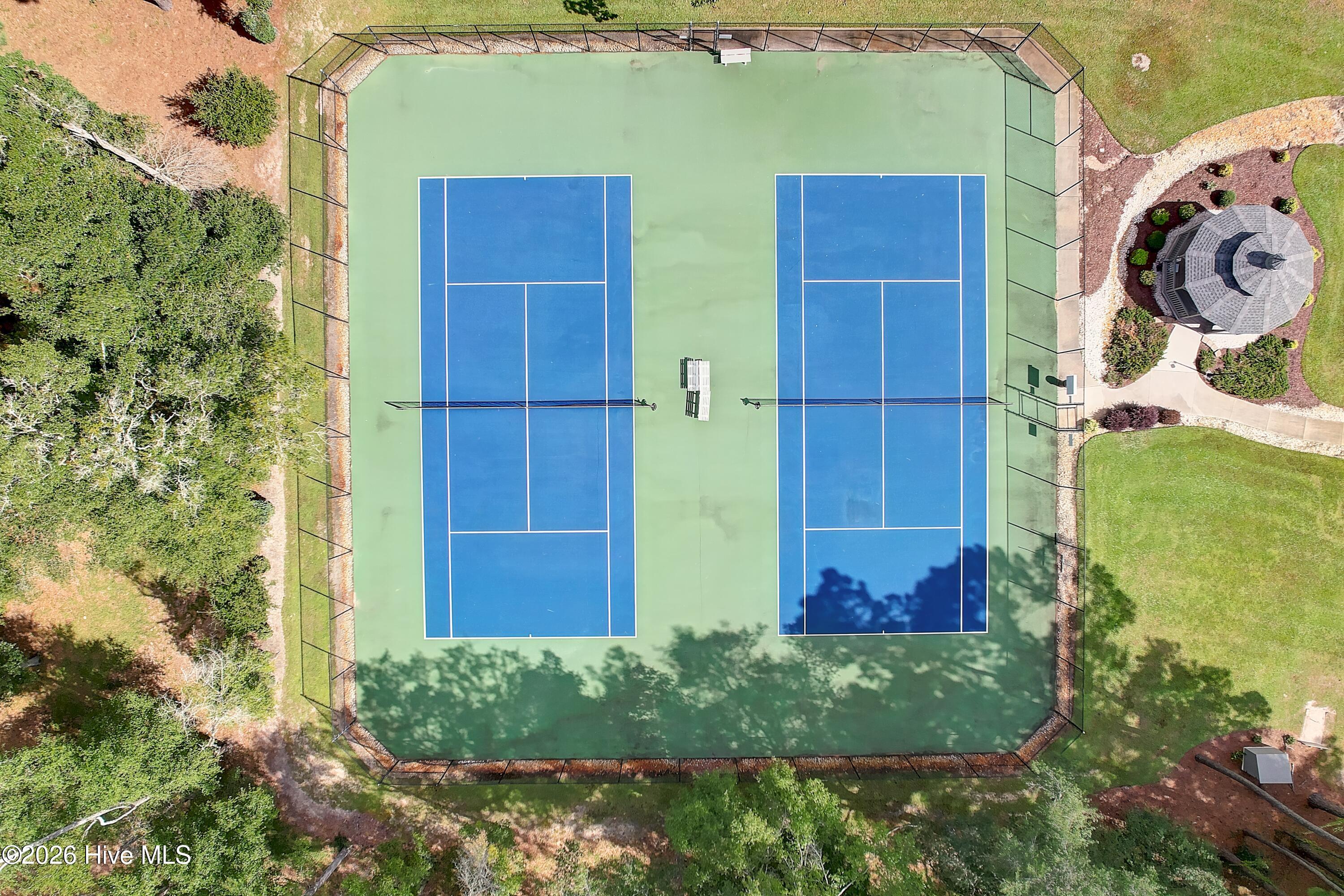 100567872 | Photo 69