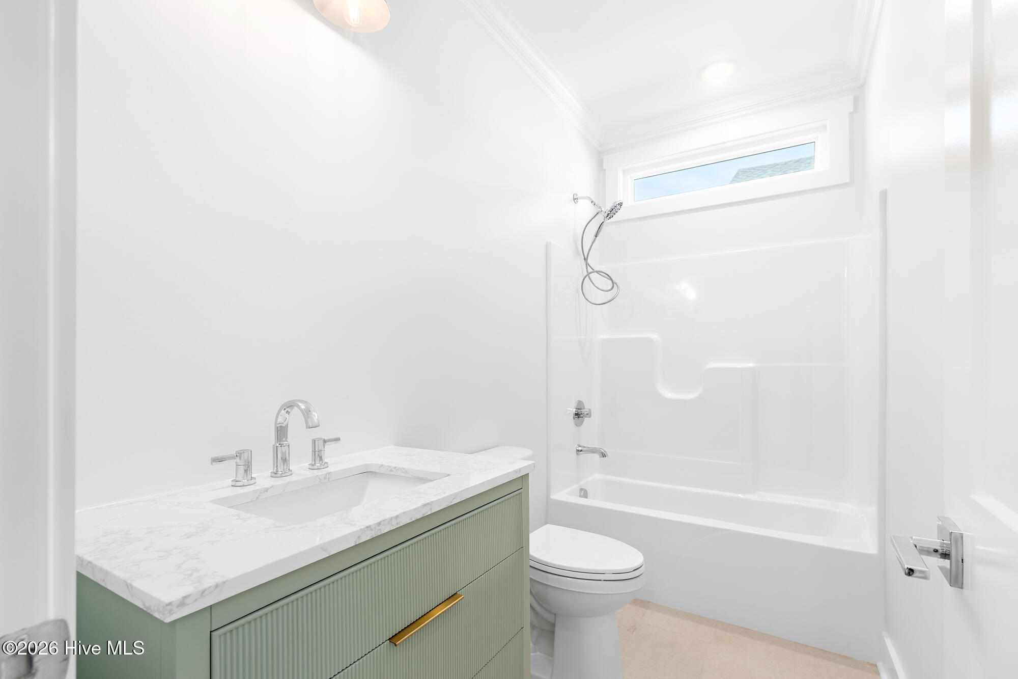 100547169 | Photo 30