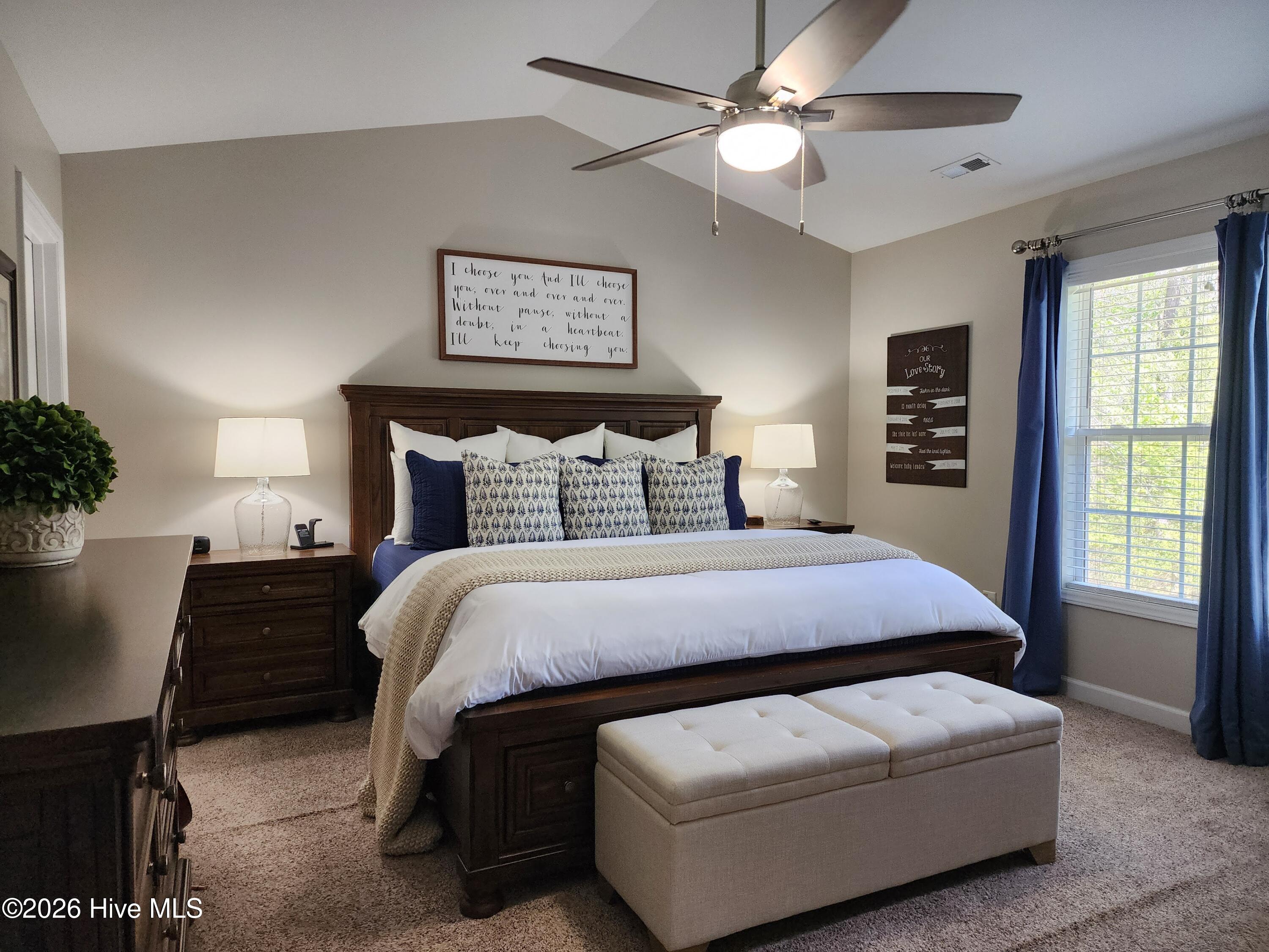 100570364 | Photo 28