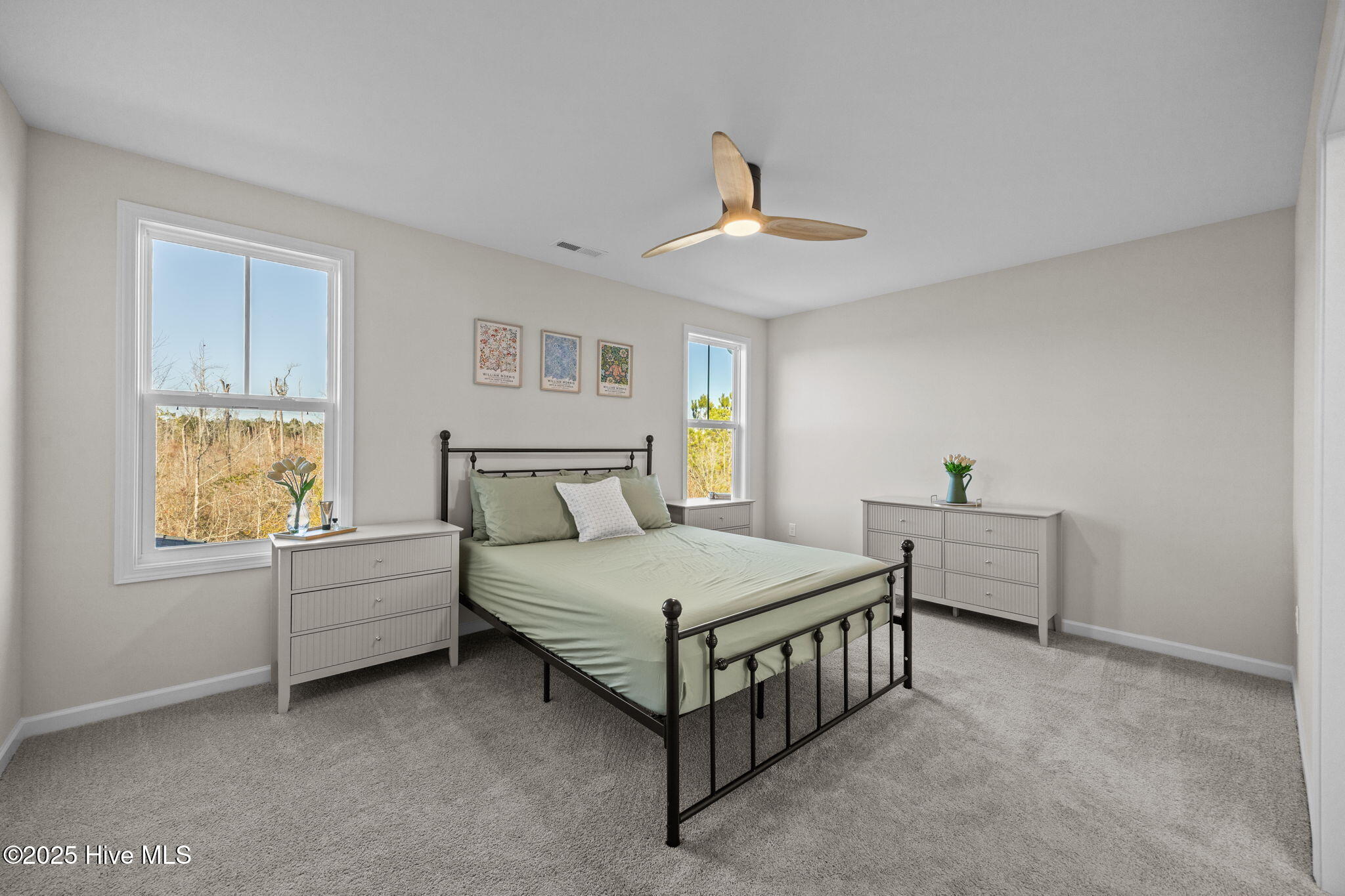 100545459 | Photo 24