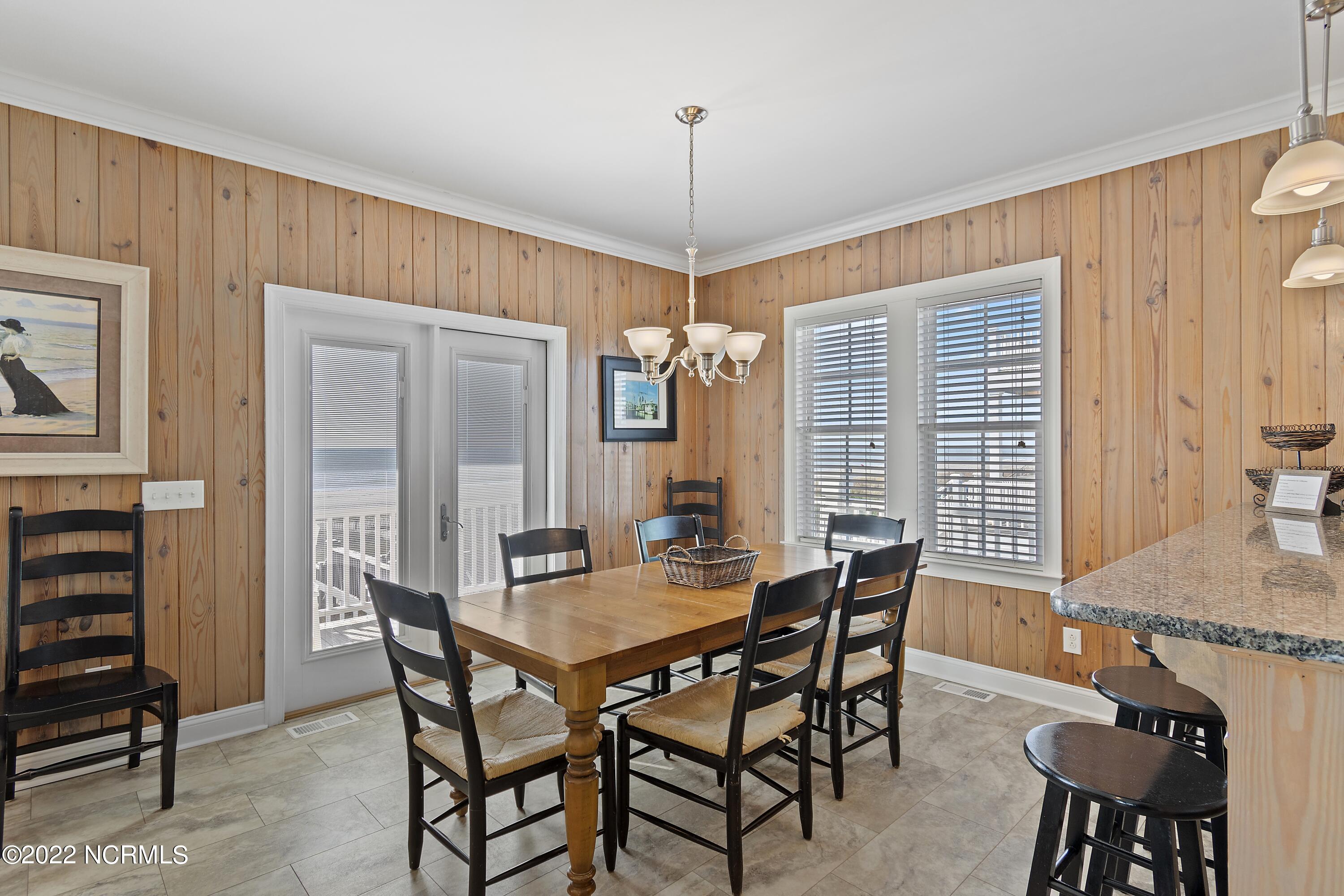 100535231 | Photo 22