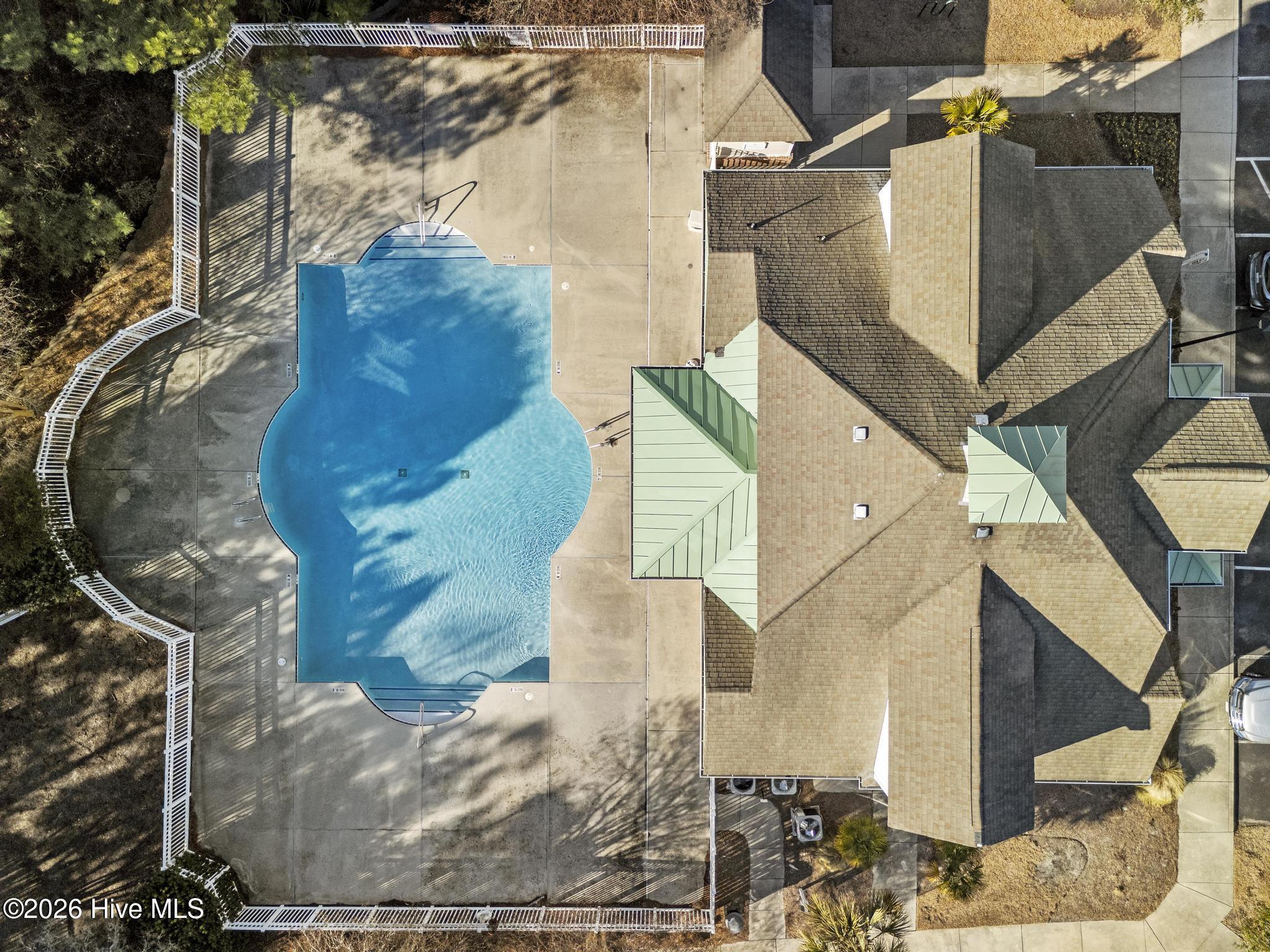 100555368 | Photo 34