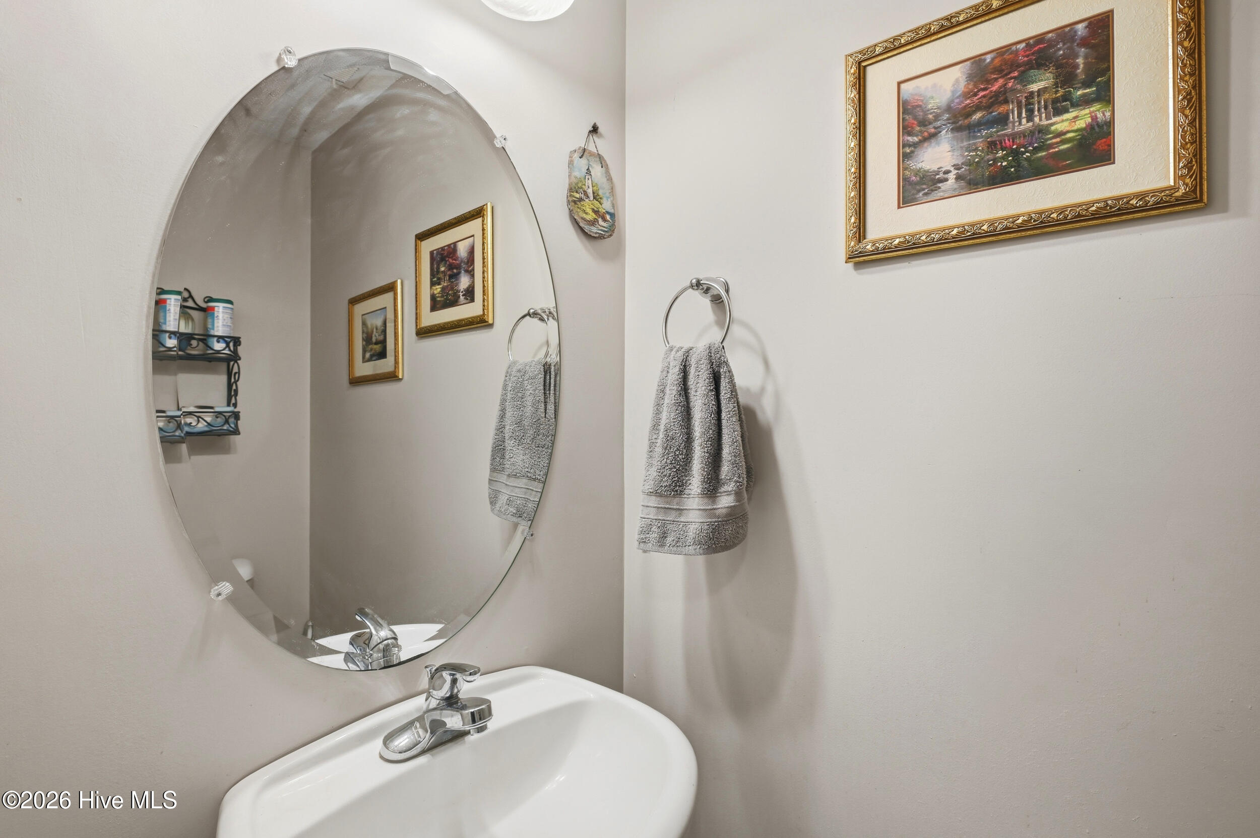 100566143 | Photo 30