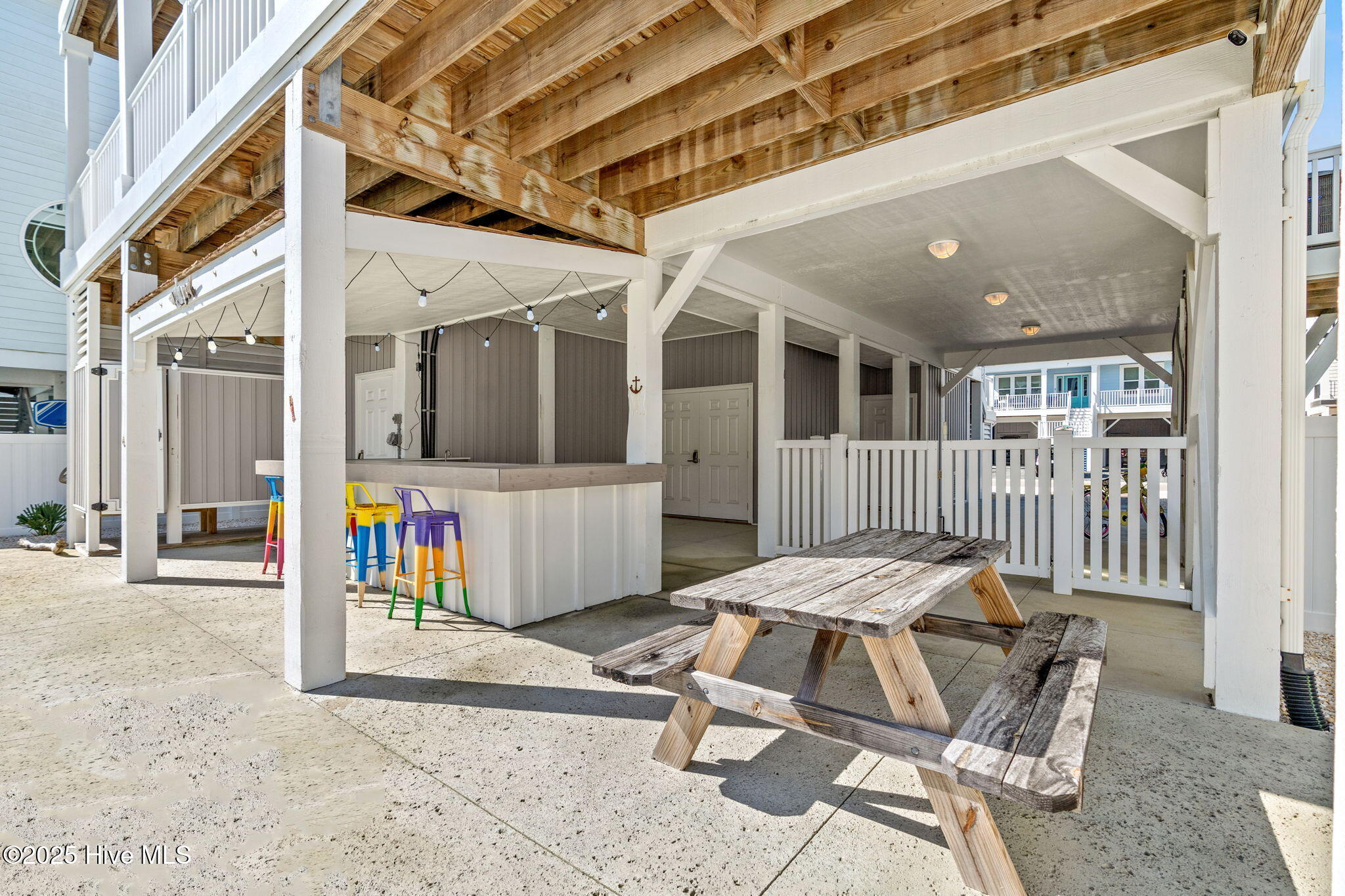 100535074 | Photo 34