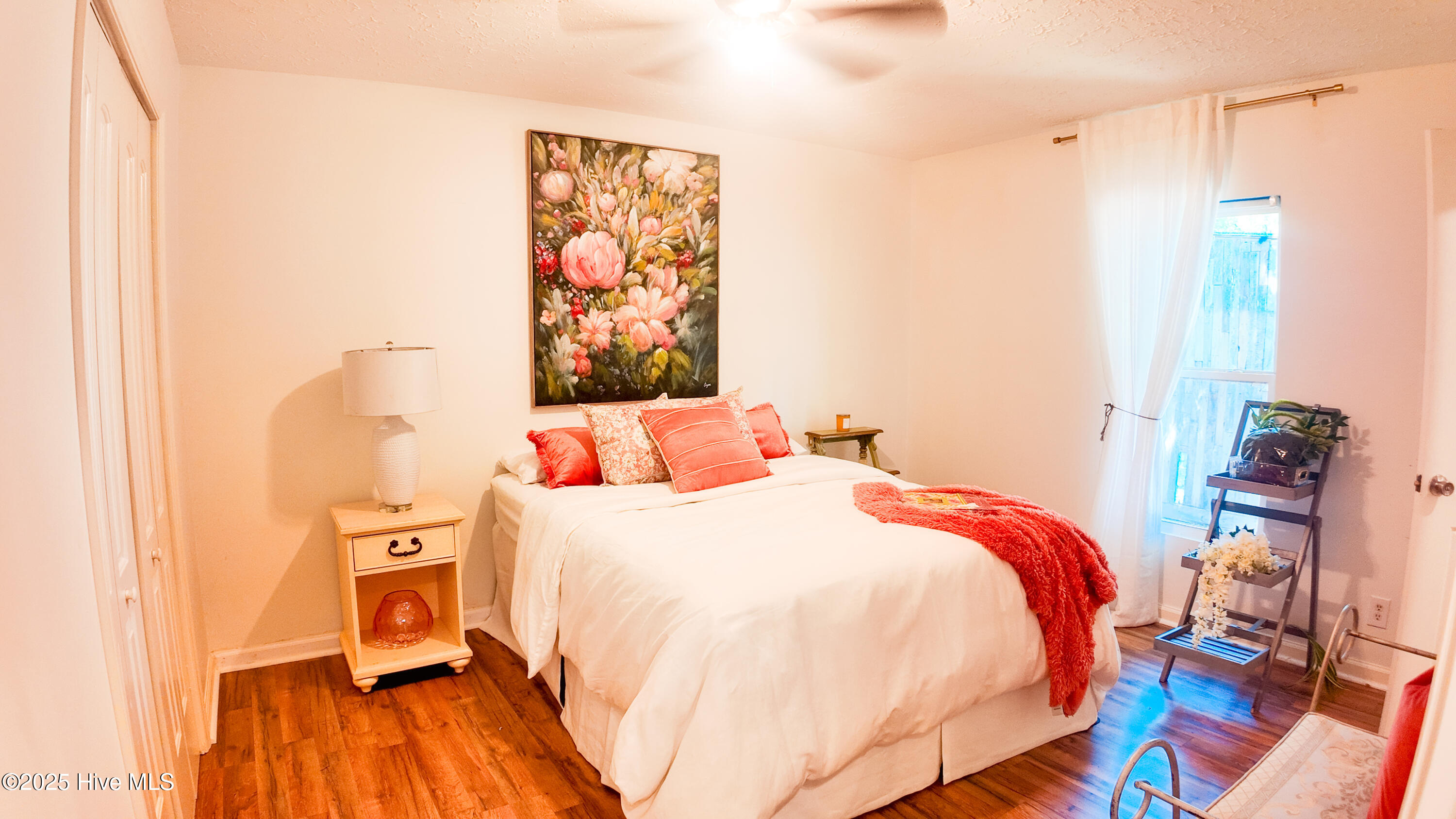 100517636 | Photo 20