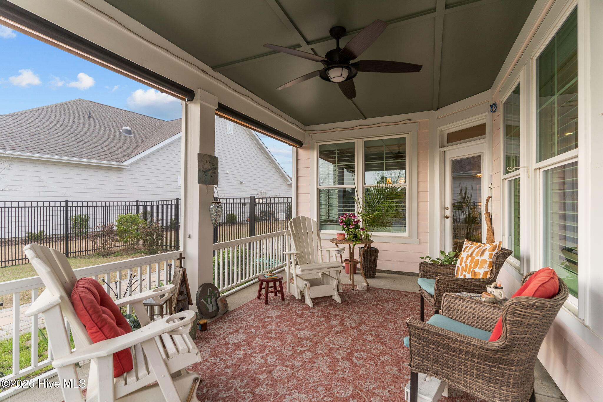 100559124 | Photo 38