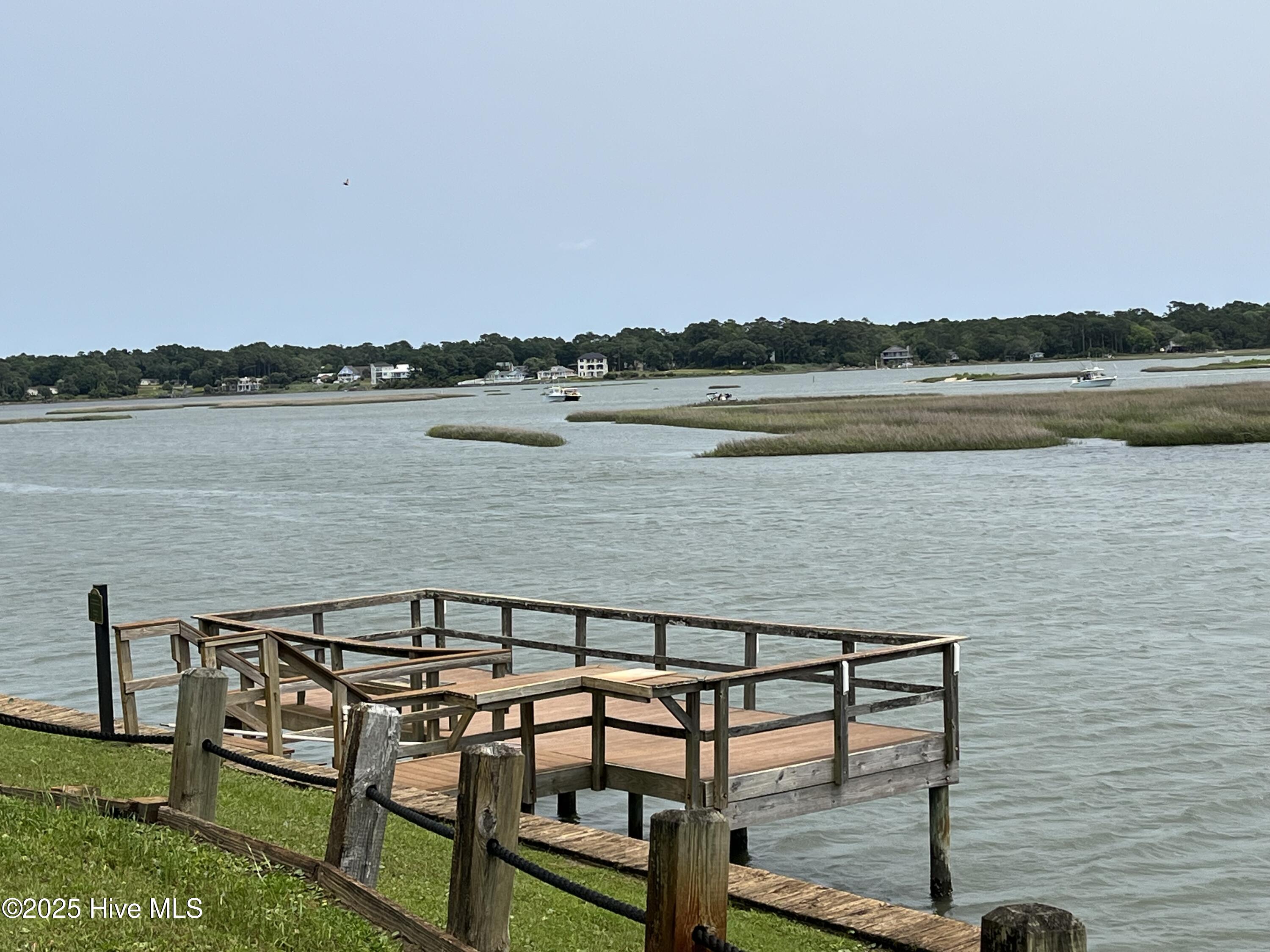 100533806 | Photo 34