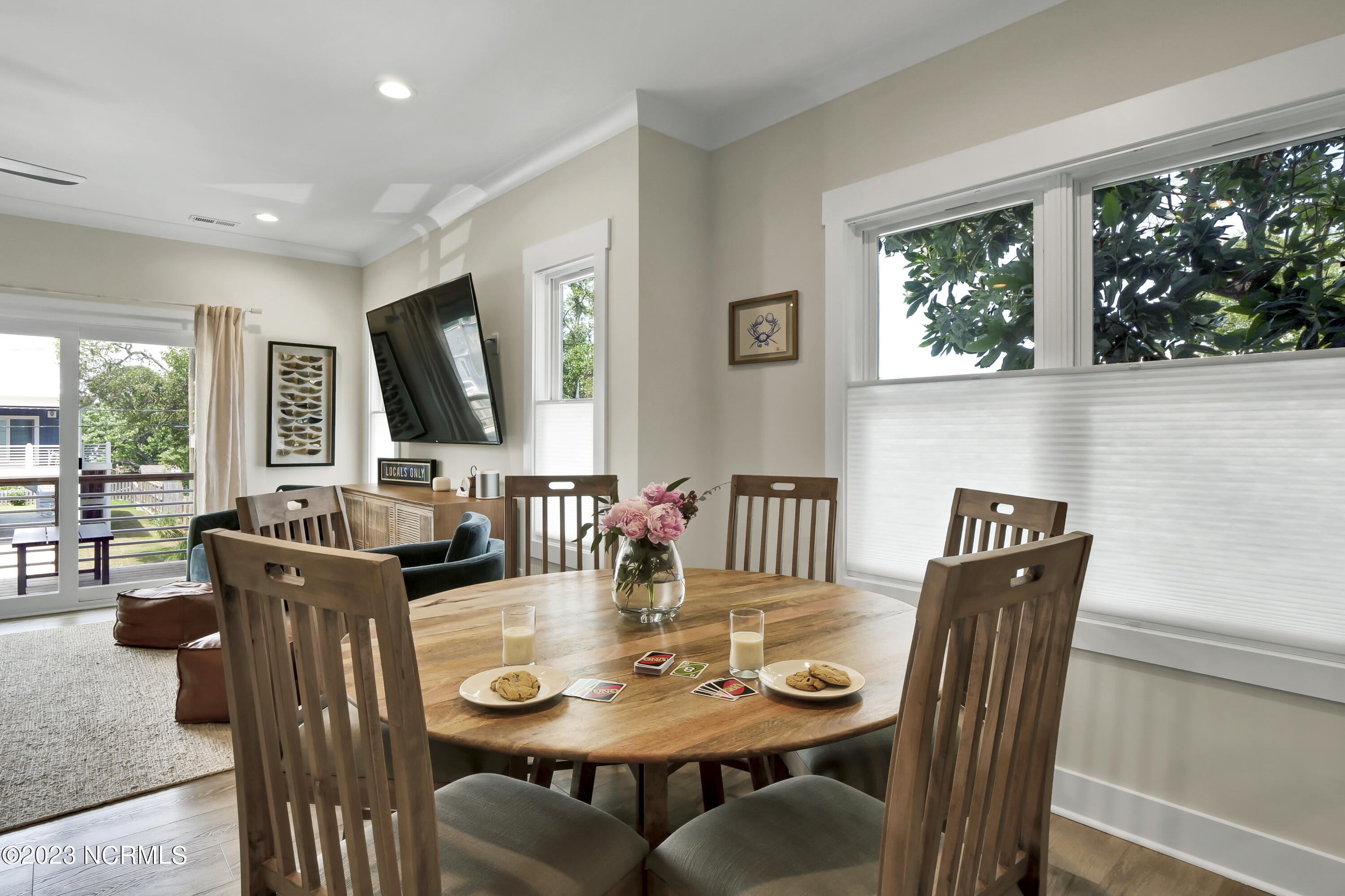 100526223 | Photo 18