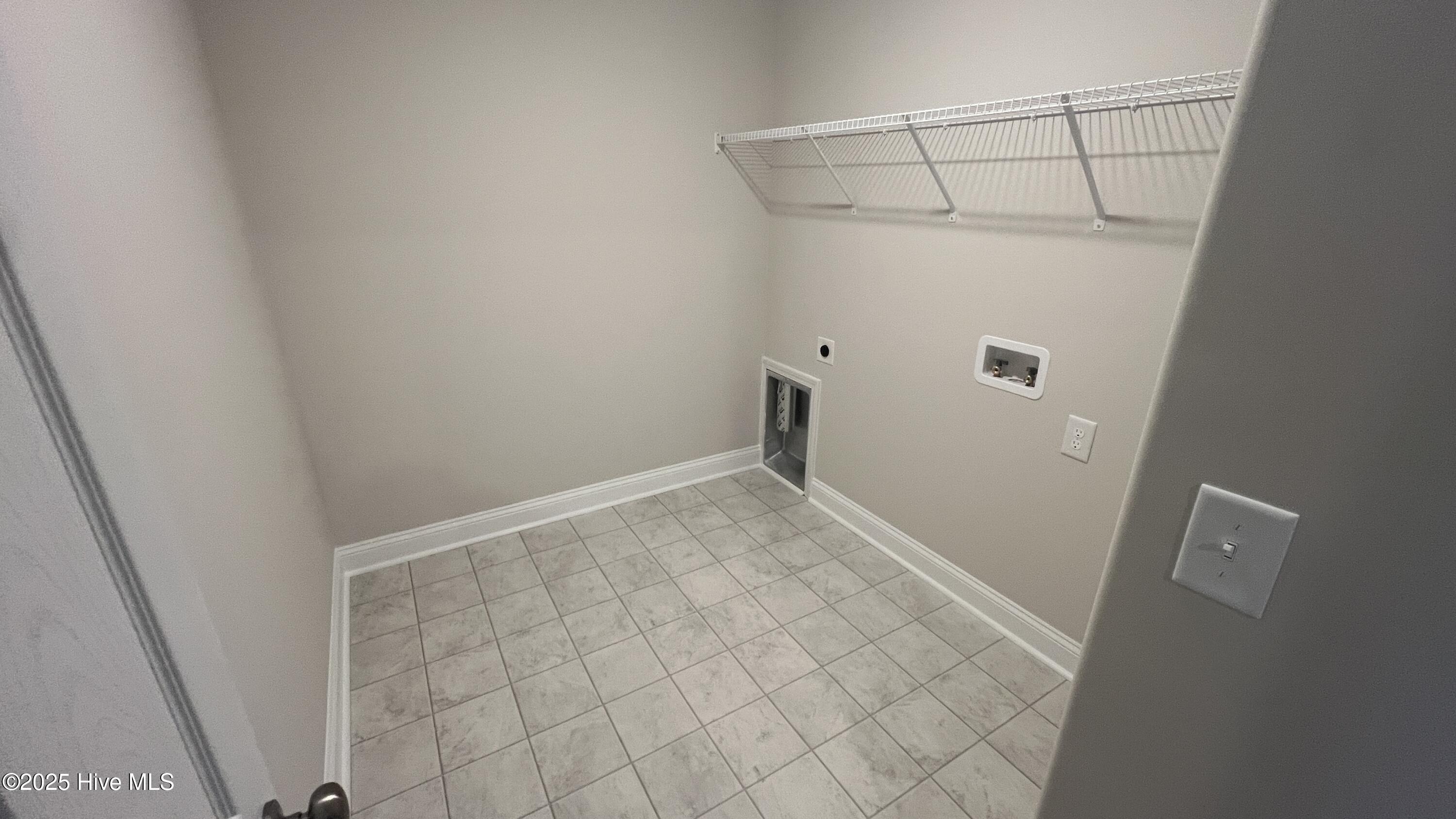 100544973 | Photo 14