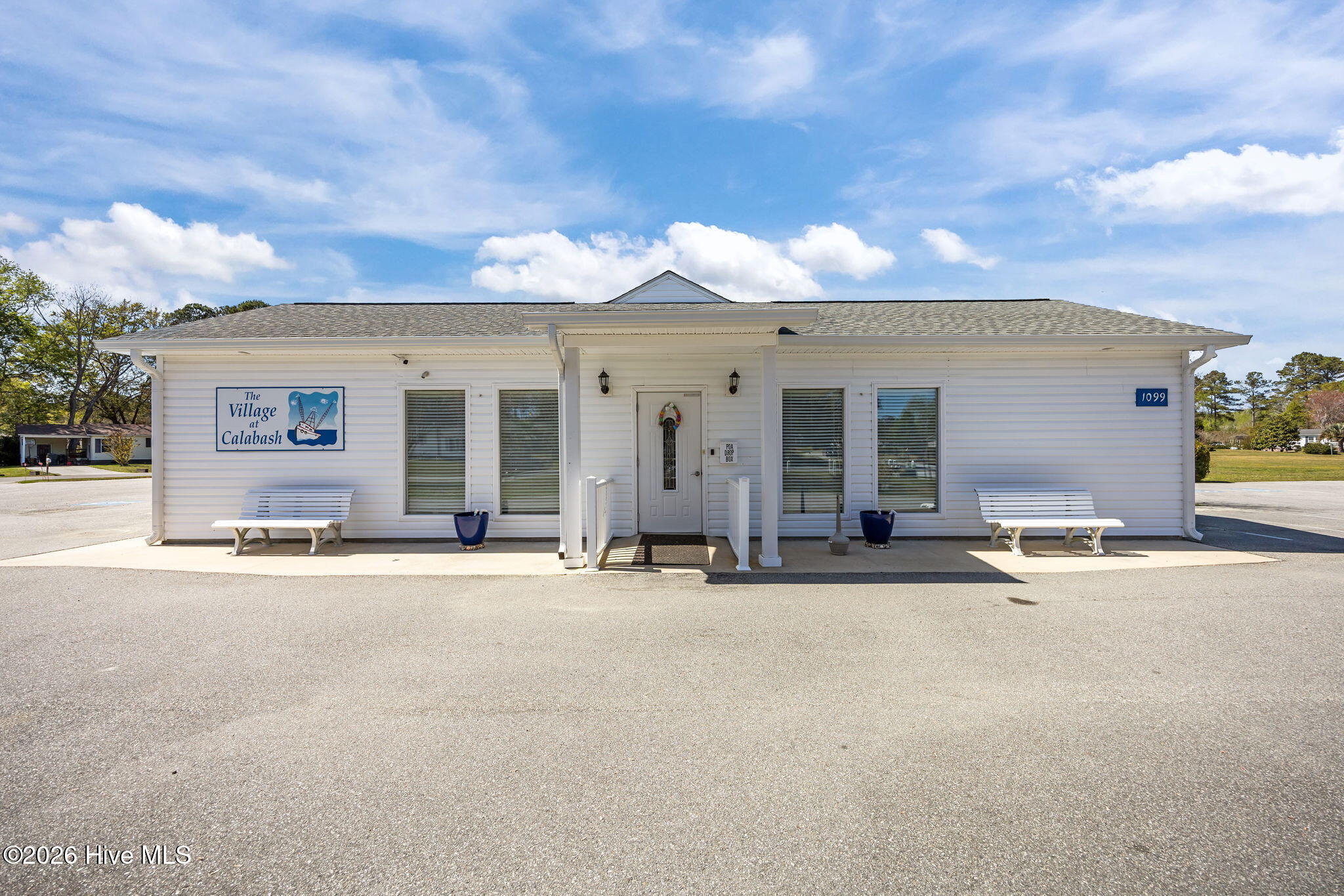 100564707 | Photo 54