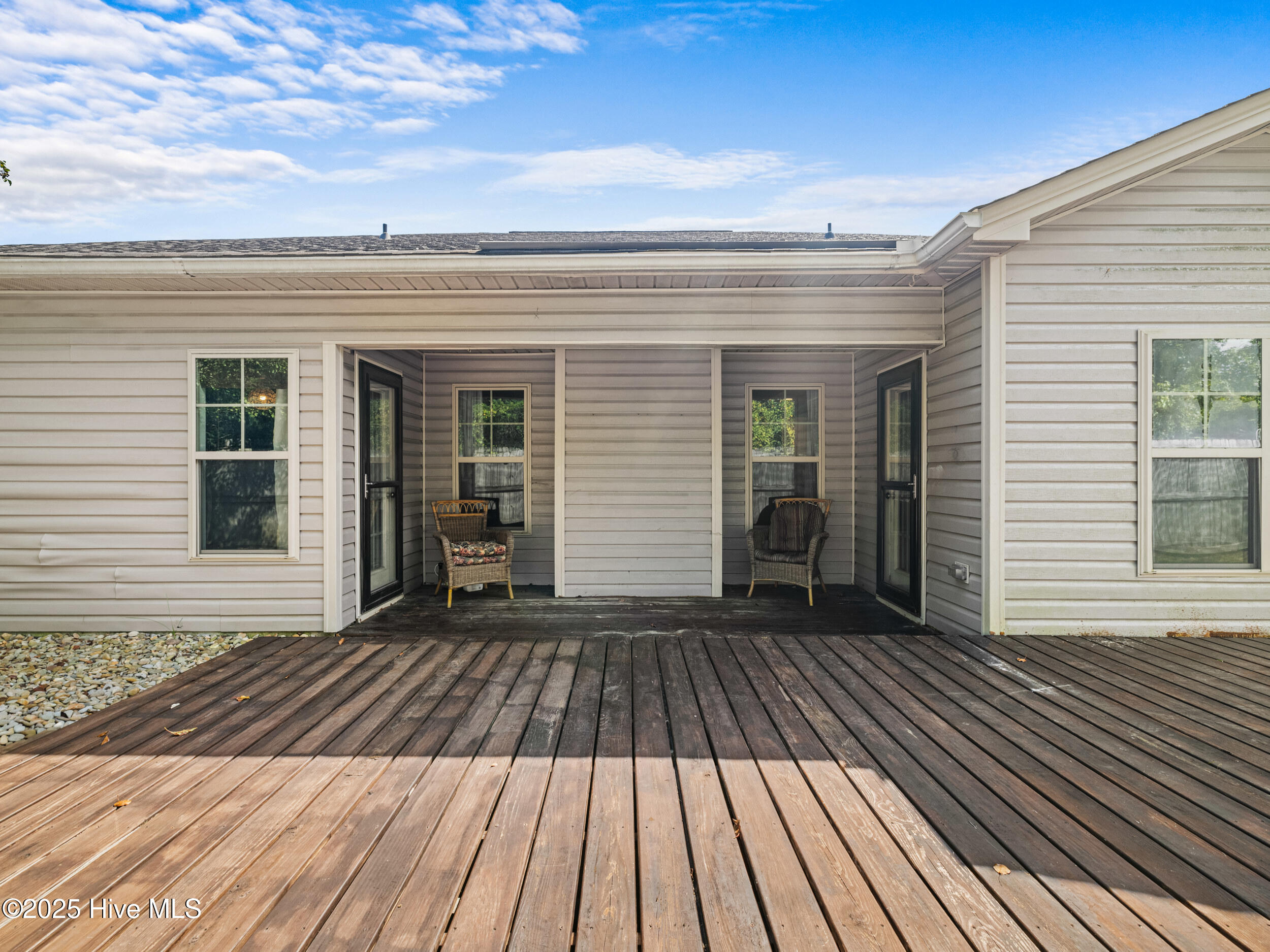 100531847 | Photo 37