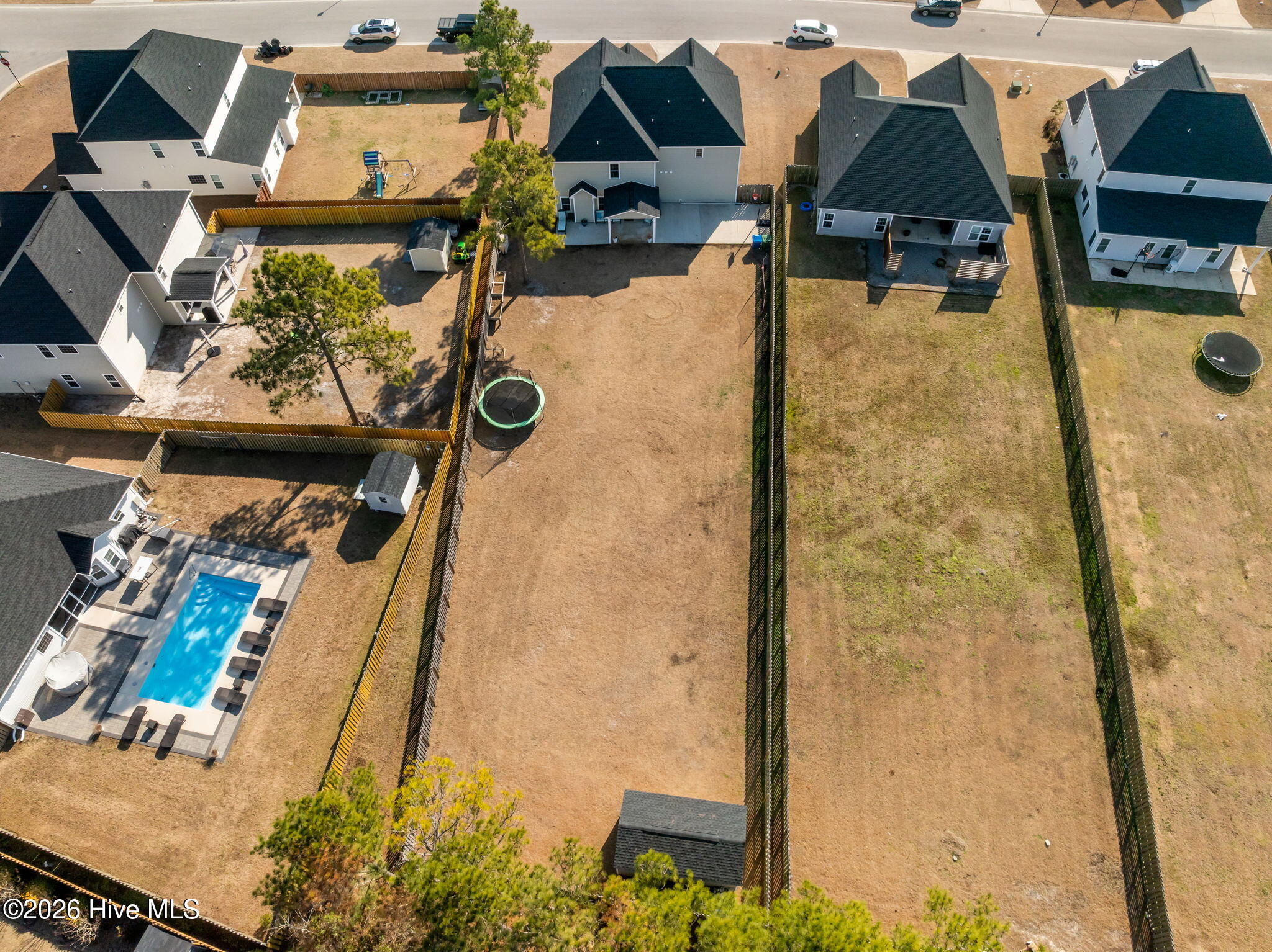 100554000 | Photo 59