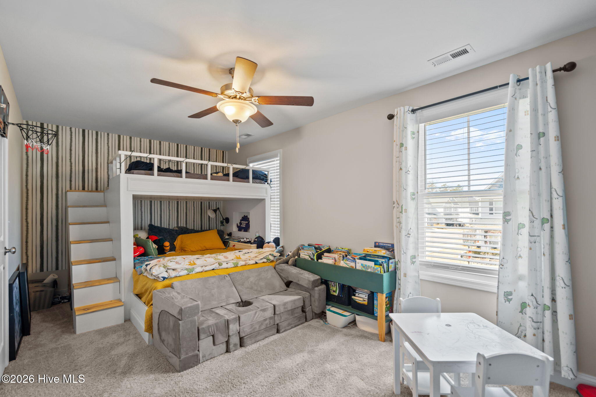 100552684 | Photo 29