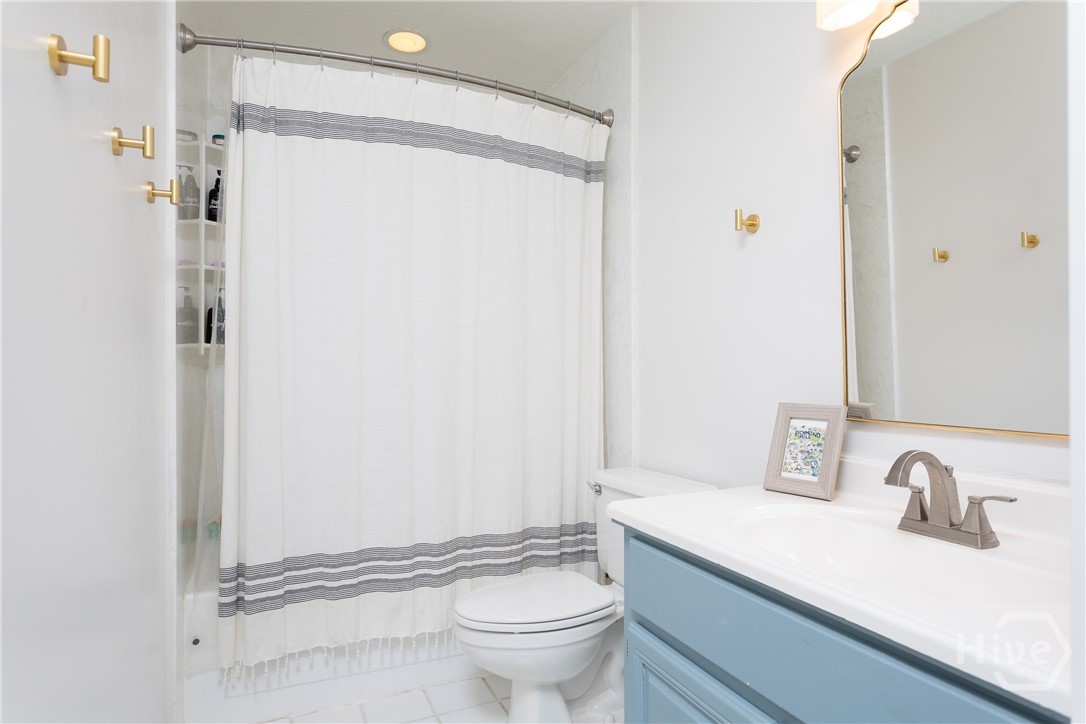 Full downstairs bath