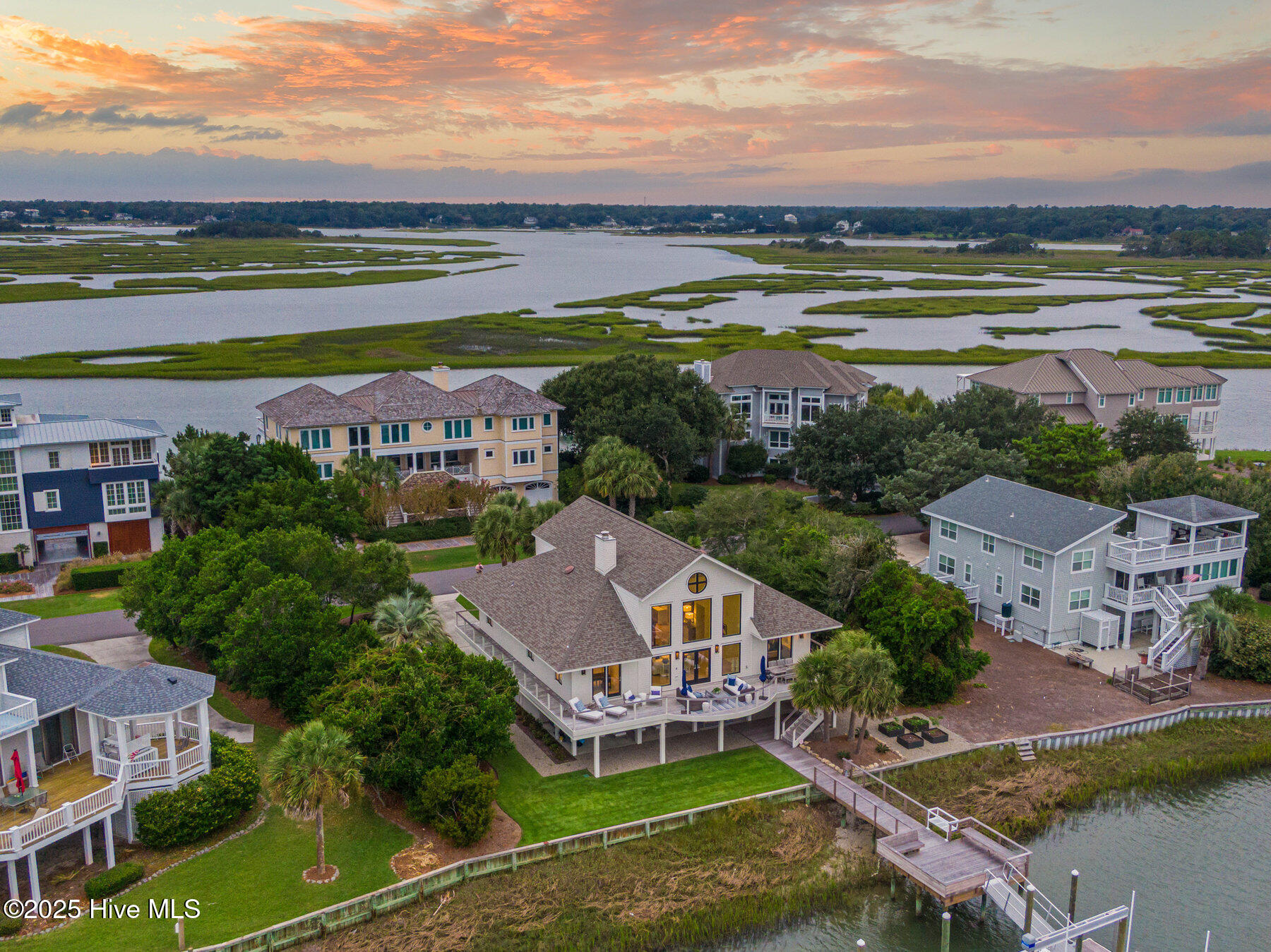 100530519 | Photo 70