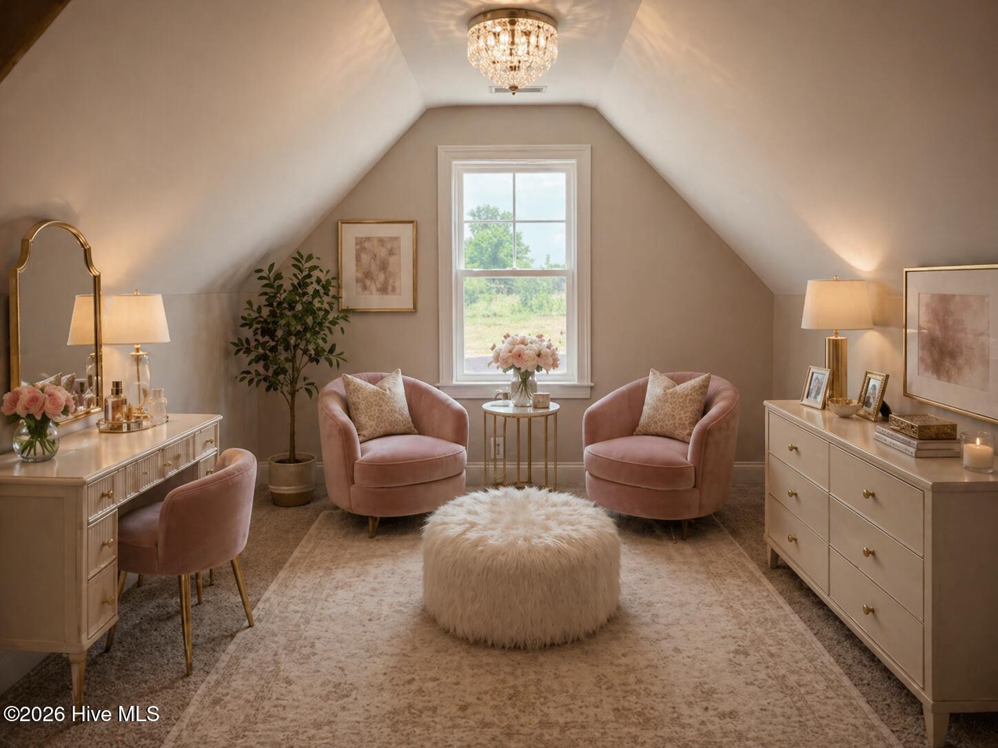 100543718 | Photo 23