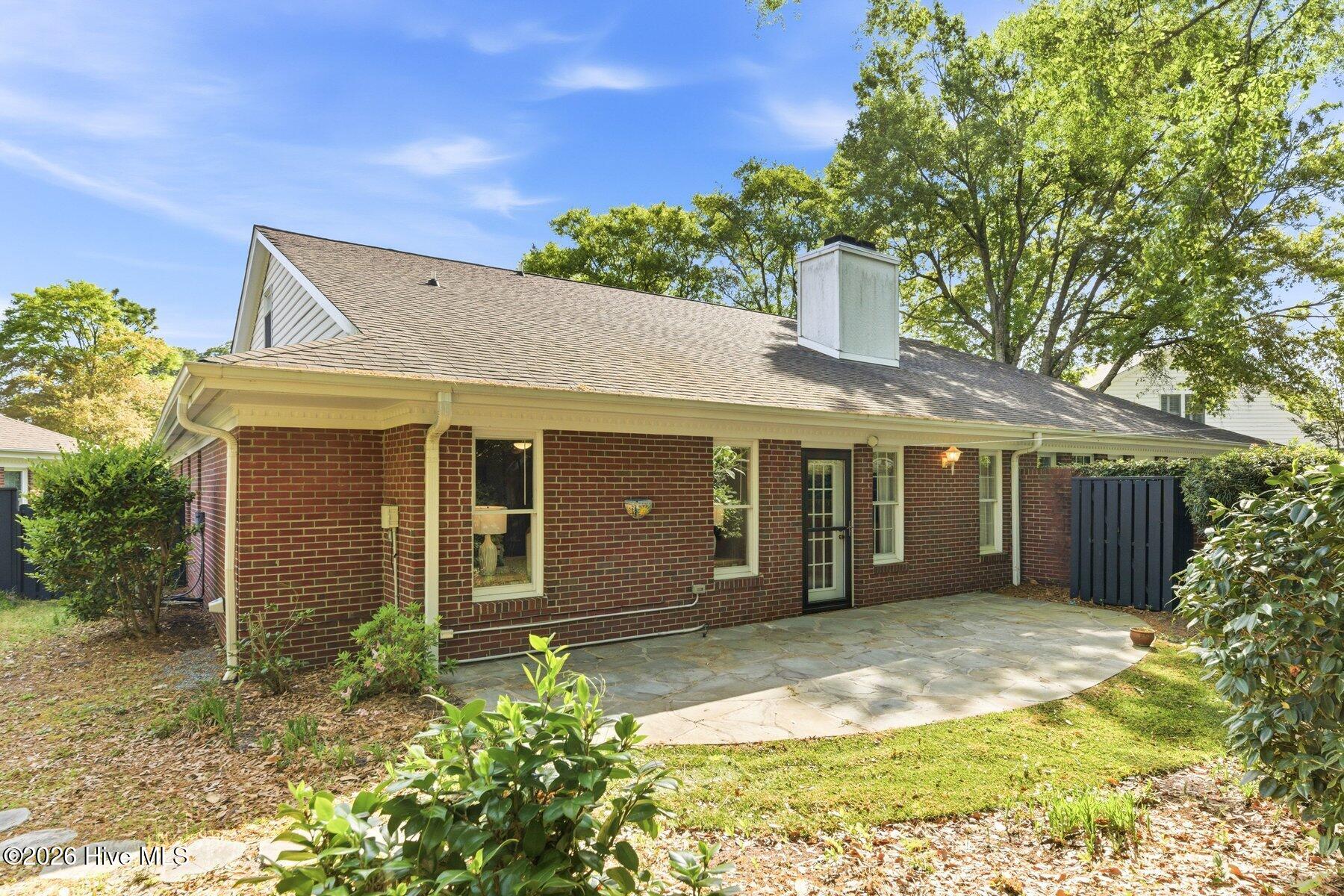 100566257 | Photo 35