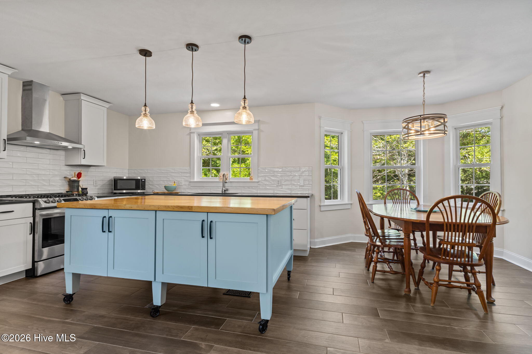 100569957 | Photo 10