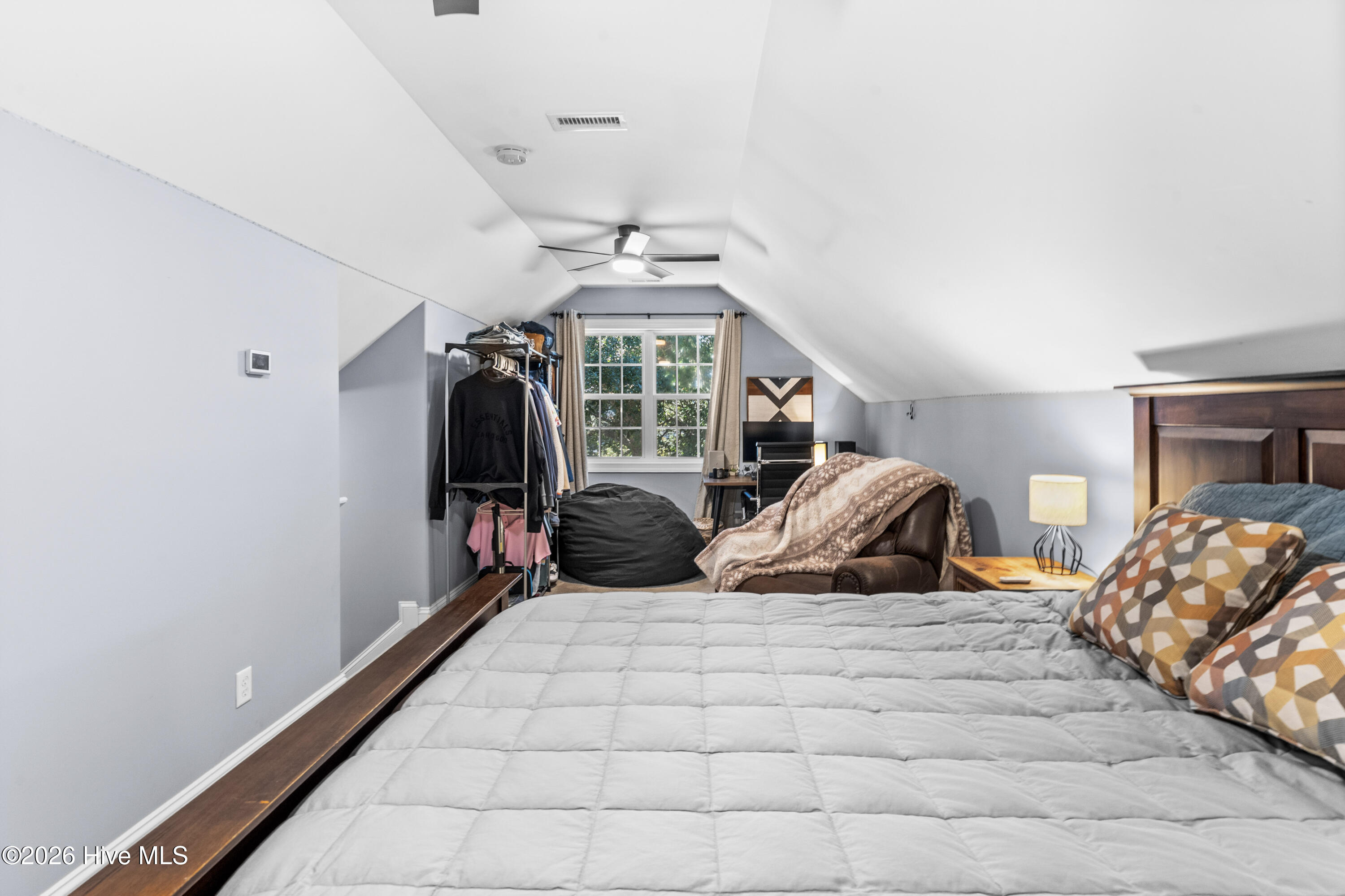 100550440 | Photo 49