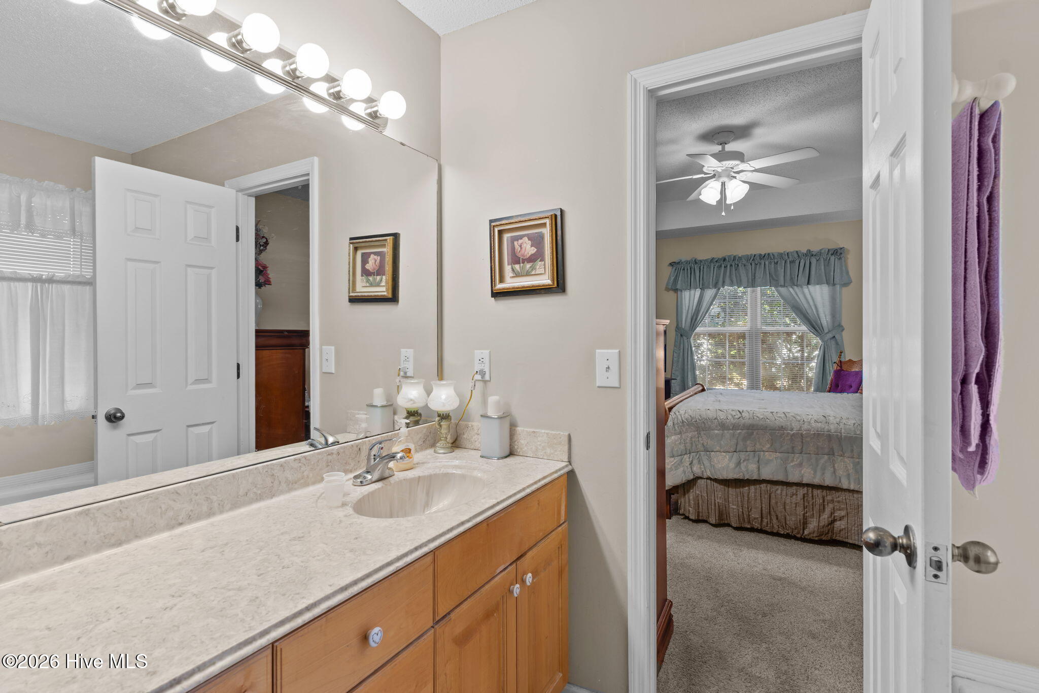 100550079 | Photo 29