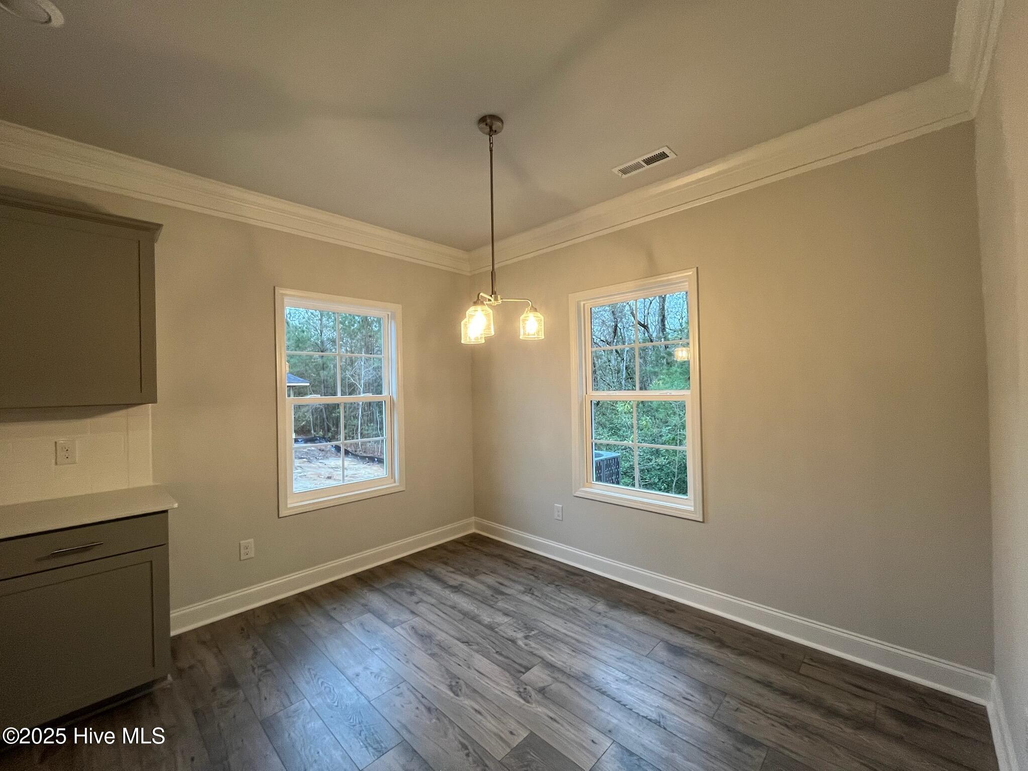 100531849 | Photo 10