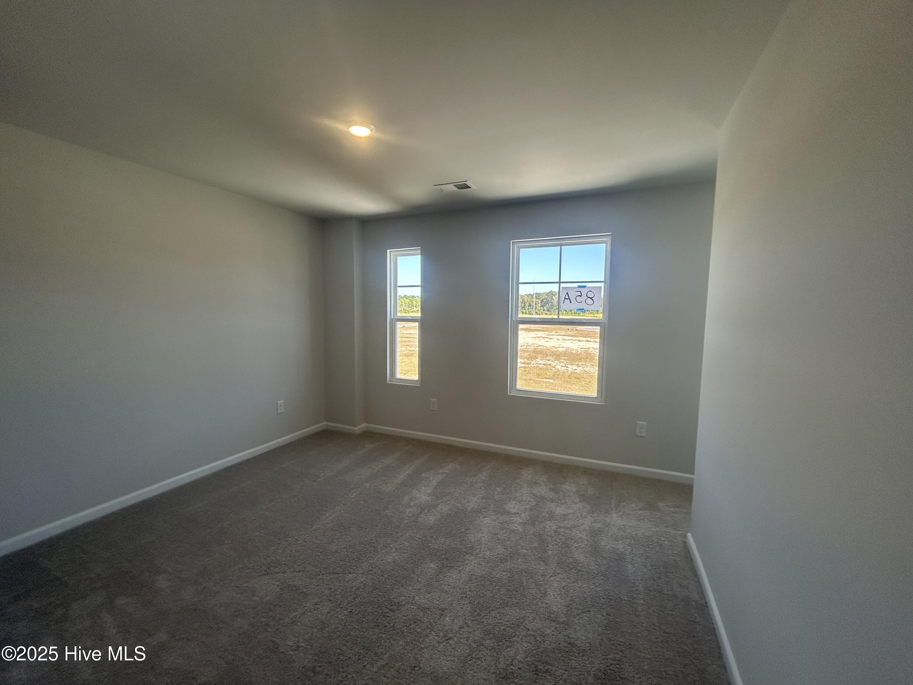 100536959 | Photo 10