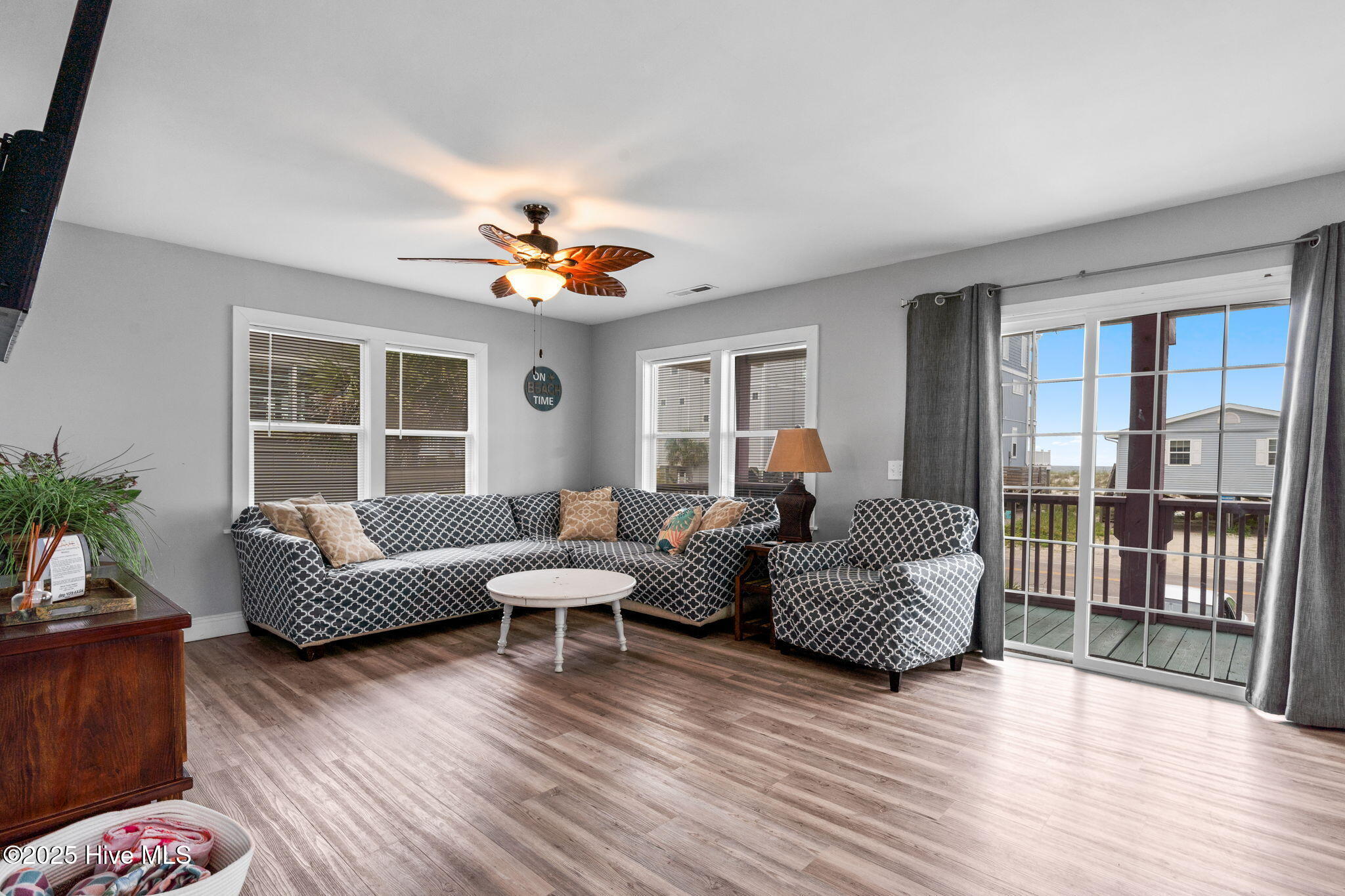 100510306 | Photo 14