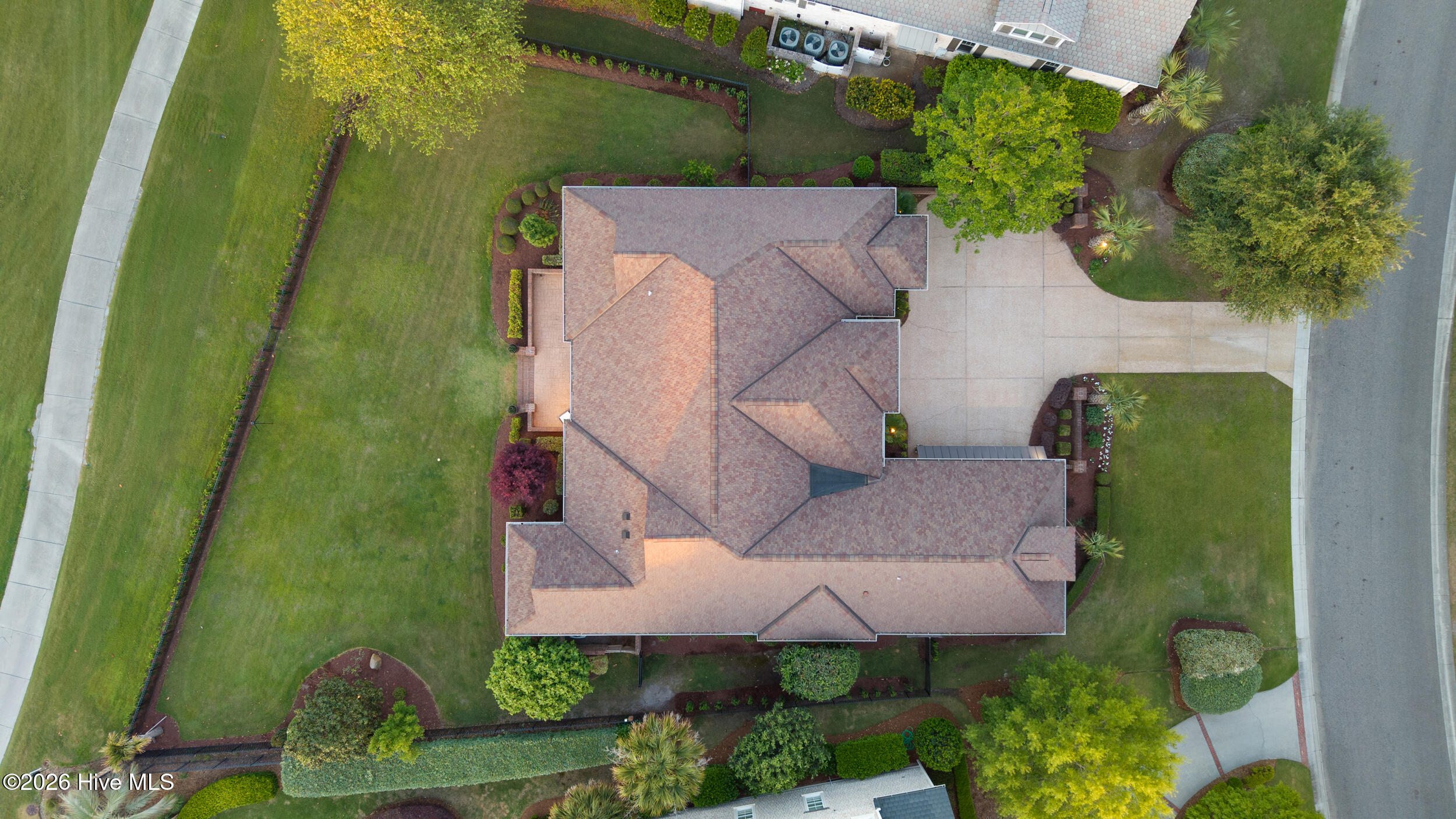 100567857 | Photo 59