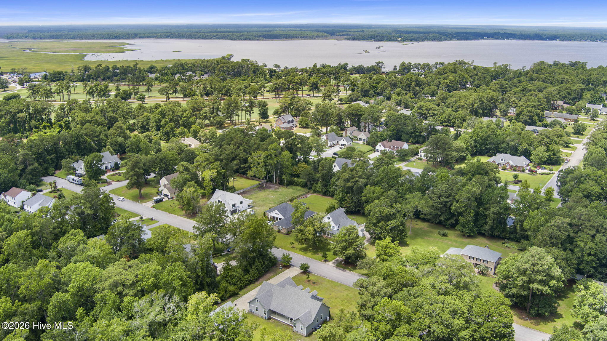 2703 E Fairway Road,Morehead City