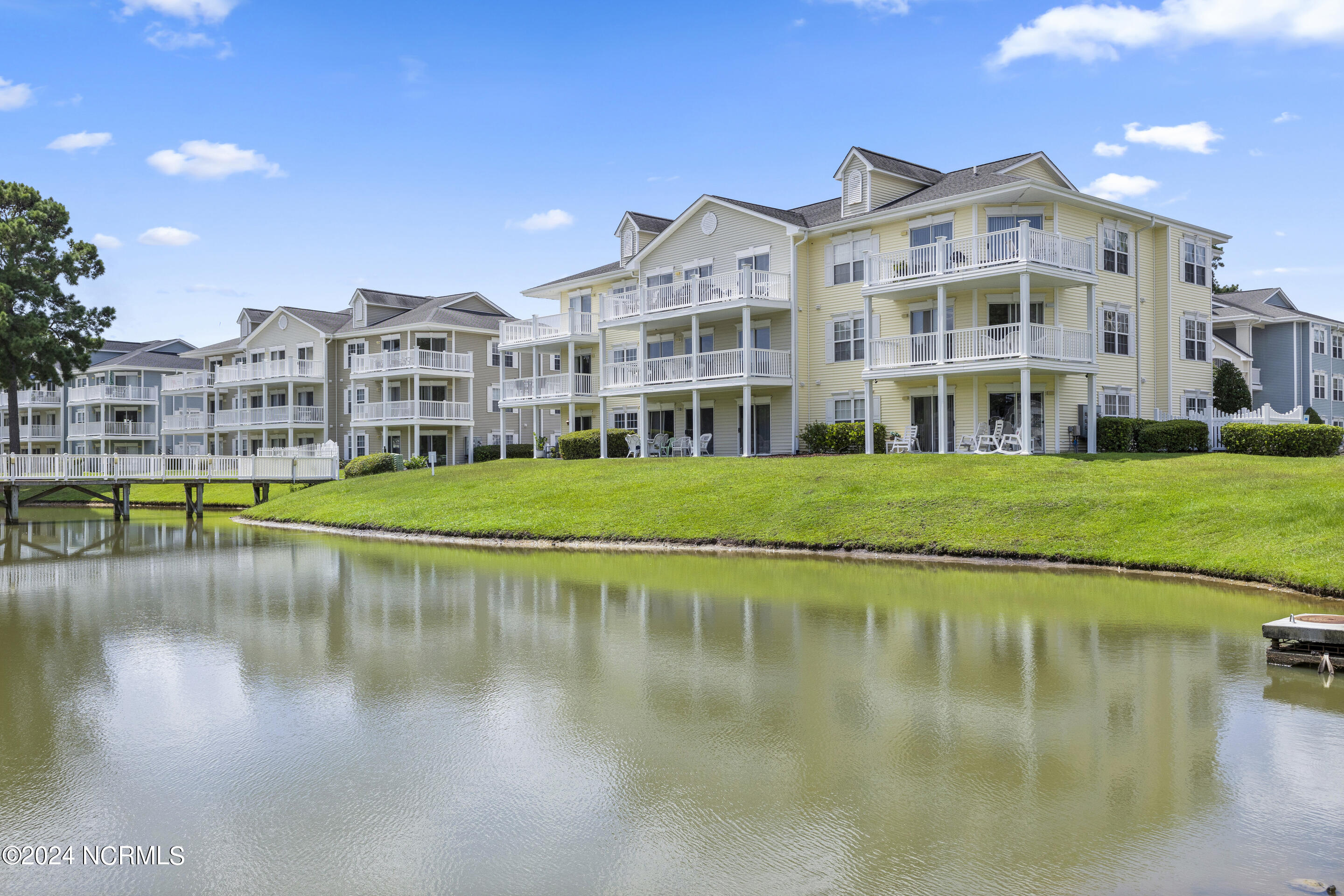 100461581 | Photo 25