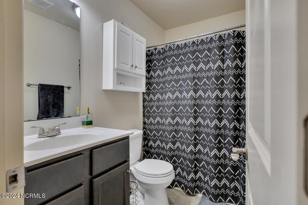 445 Sullivan Loop Road,Midway Park