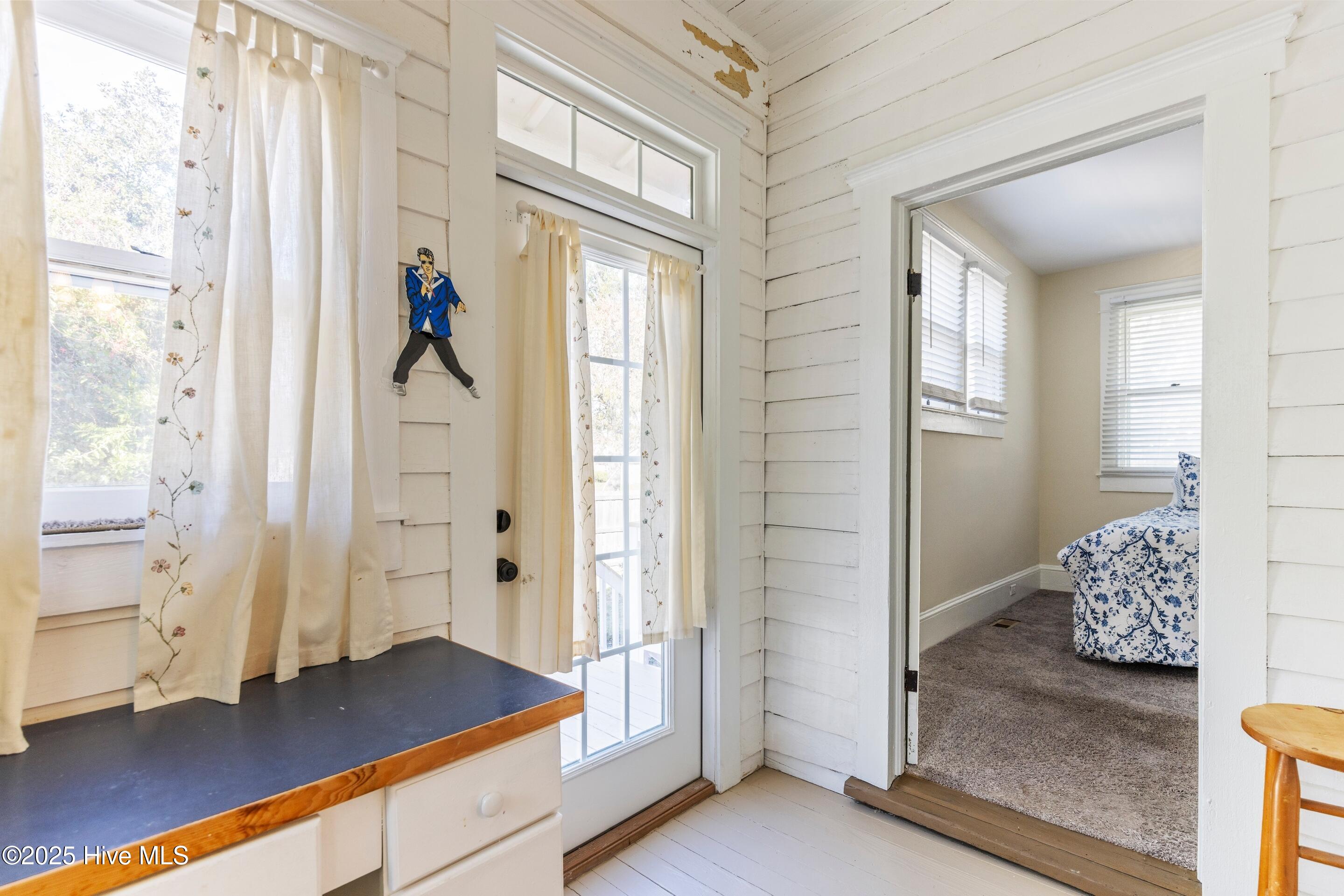 100541674 | Photo 33